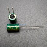 ตัวเก็บประจุ ตัวเก็บประจุแบบมีขั้ว Capacitor 100uF 50V (1 ตัว)