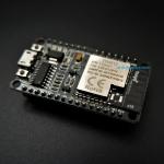 NodeMCU Version 3 (ชิป TYWE1S ที่มีทั้ง on-board antenna และ ช่องสำหรับเสริม antenna เพิ่มเอง)