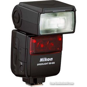 Flash Nikon SB-600 (พร้อมถ่านชาร์ท 4 ก้อน)