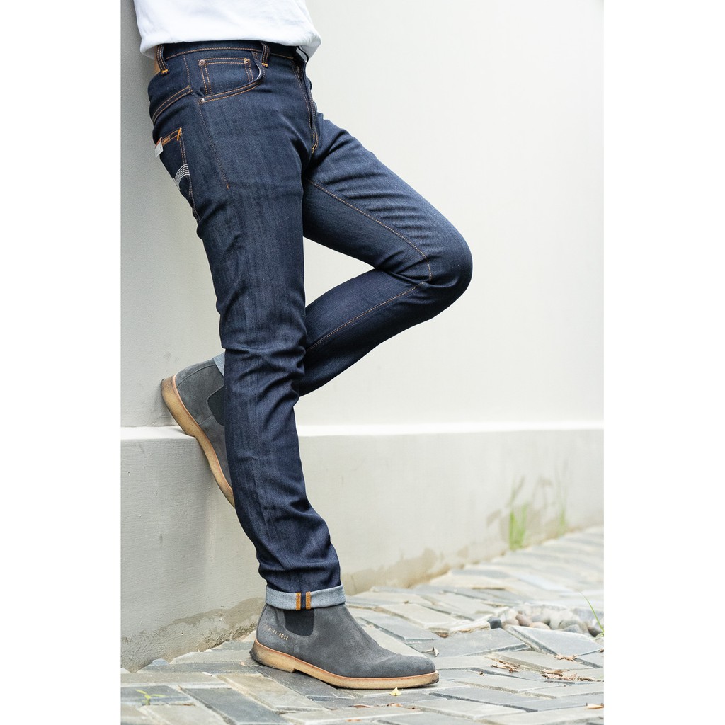 *Thin Finn Dry Ecru Embo [ผ้าดิบ]