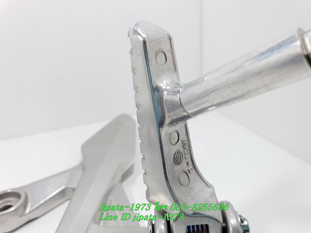 (CB500X) ชุดขายึดพักเท้าหน้า Honda New CB500X ปี 2021 แท้ (ขายเป็นคู่)