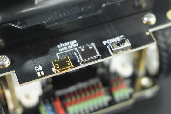 micro:Maqueen Plus V2 (18650 Battery) with HUSKYLENS - แท้จาก DFRobot