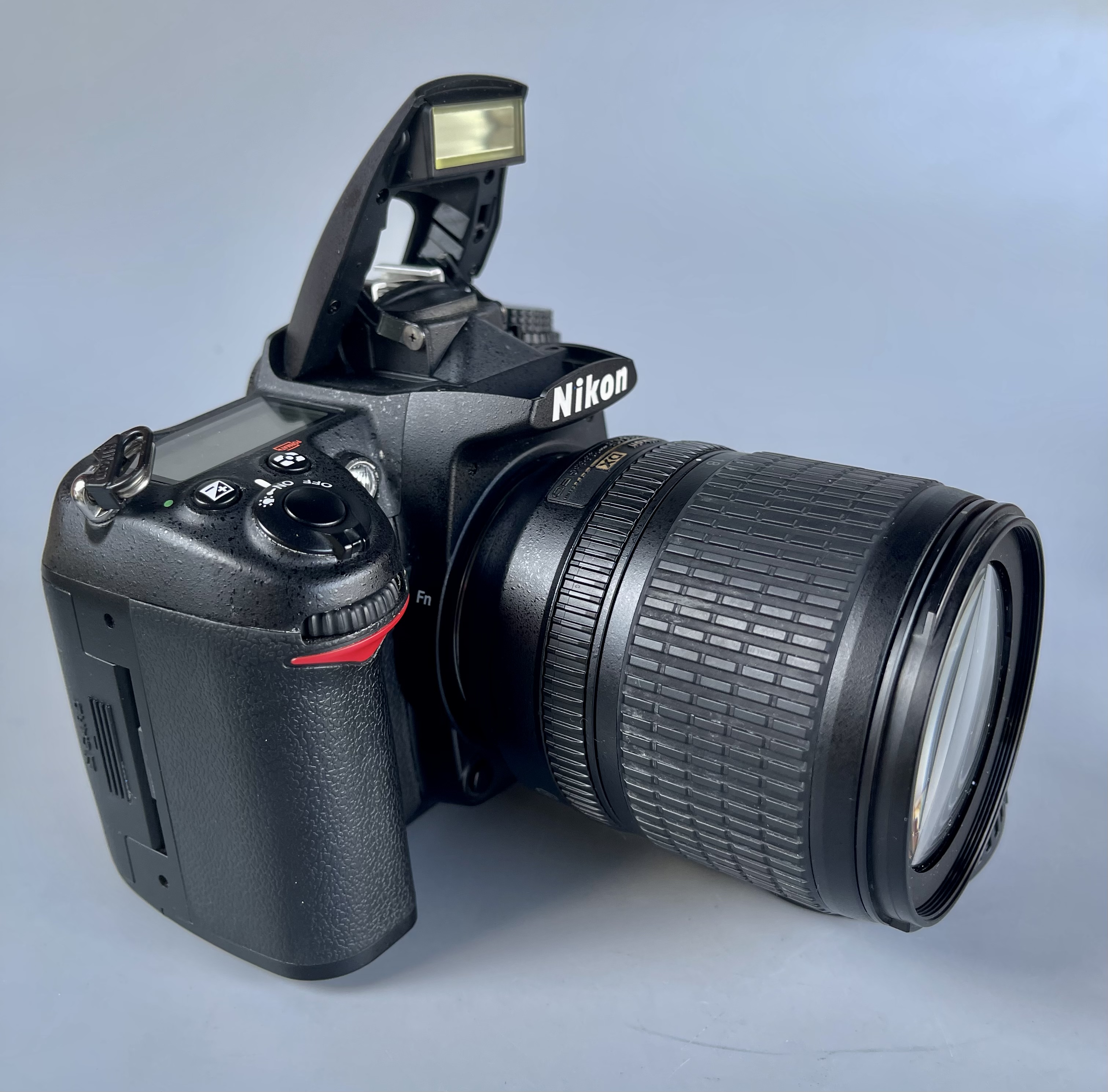 ขาย Nikon D7000 เลนส์ 18-105mm f3.5-5.6 ใช้น้อยขัตเตอร์ 10371 อปกศ เก่าเก็บแต่สภาพเหมือนใหม่