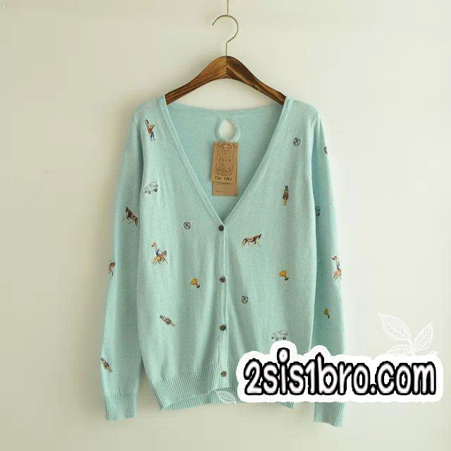 Pre-order เสื้อกั๊กไหมพรม คอวี เนื้อบาง ปักลายน่ารัก มี 3 สี