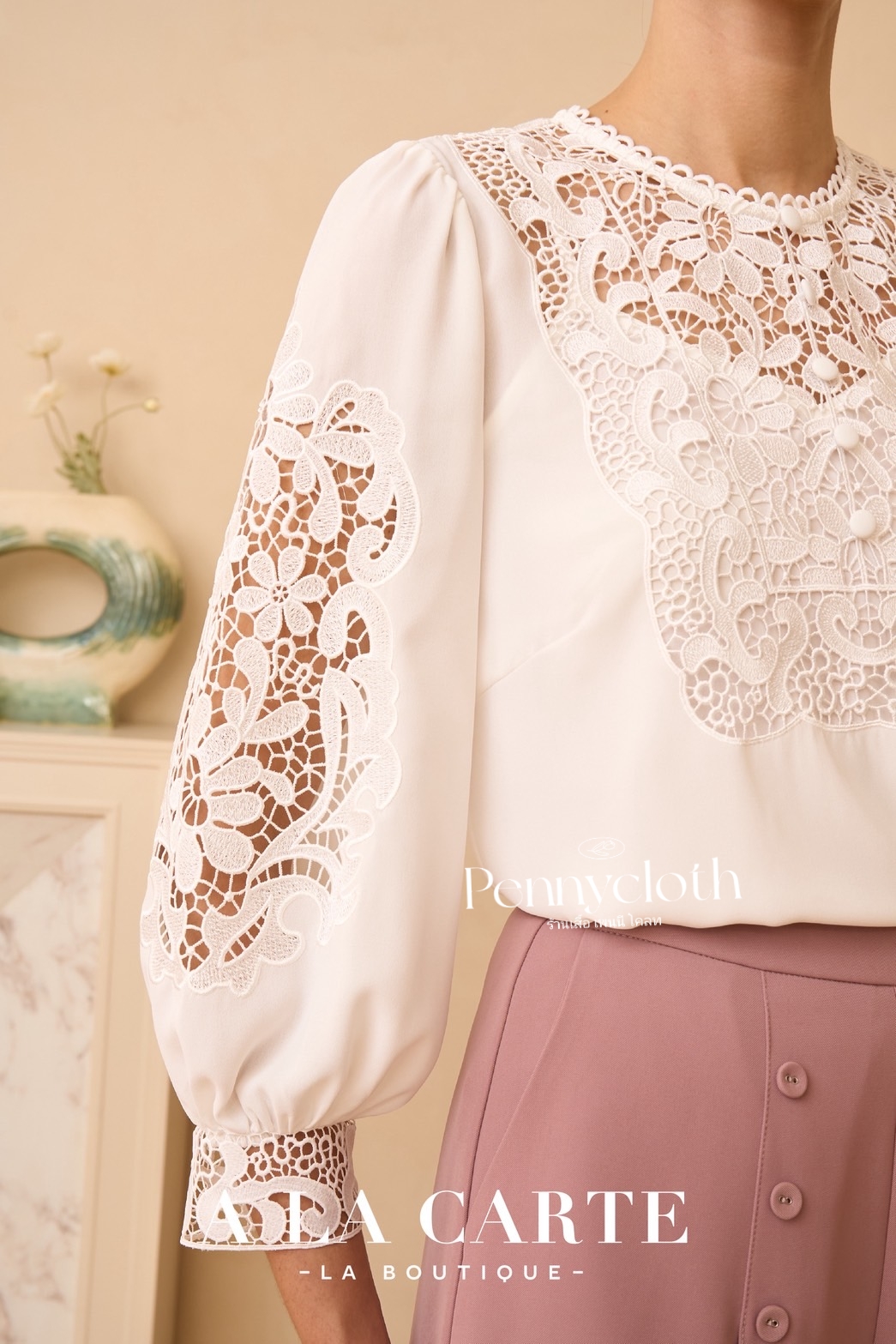 69897 เสื้อ A La Carte เสื้อชีฟองแต่งลูกไม้เนื้อทอ ช่วงอก และแขน by PENNY CLOTH