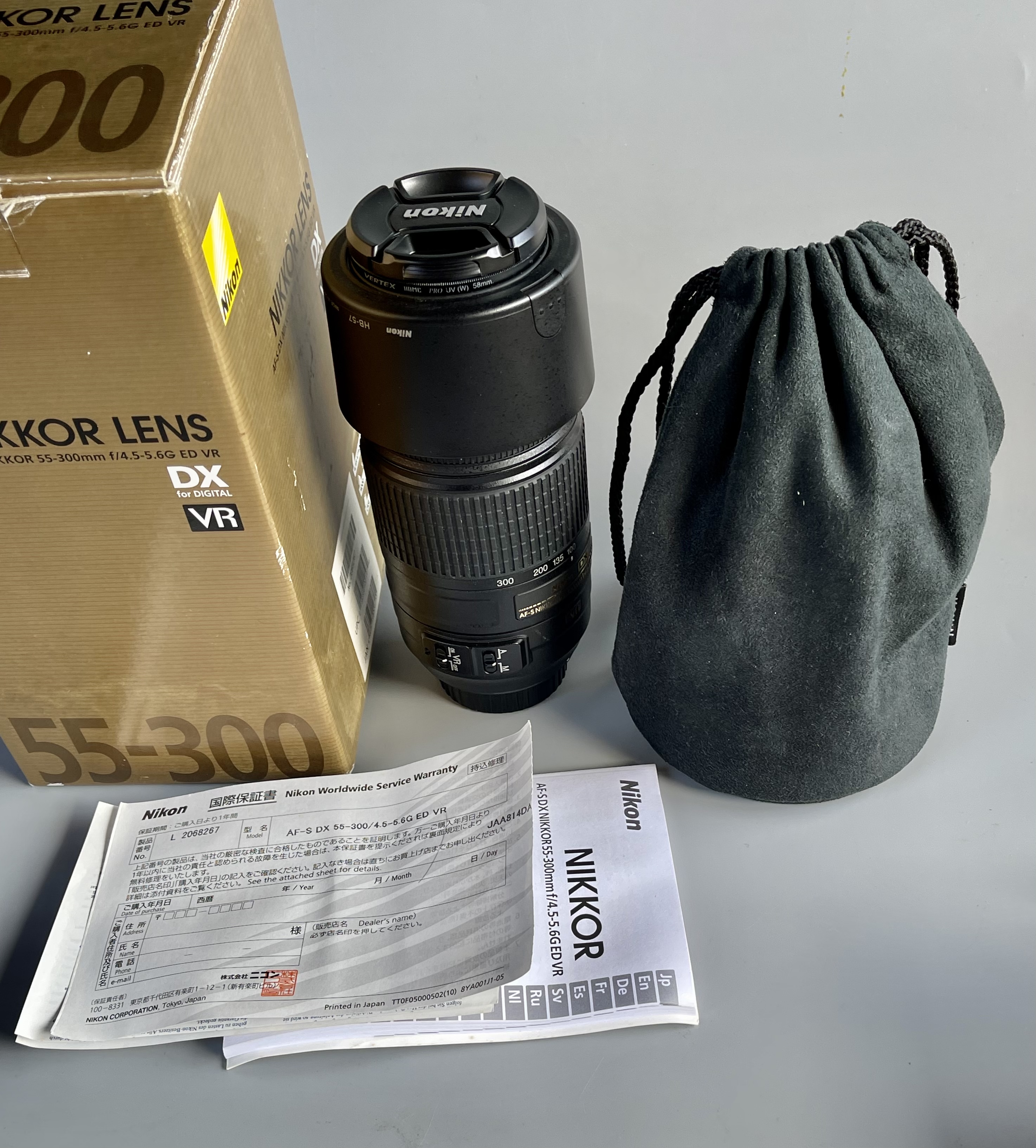 ขายเลนส์Zoom Nikon AF-S DX Nikkor 55-300 f4.0-5.6G ED VRสภาพนางฟ้าไร้ฝ่า รา พร้อมHoodและFilter