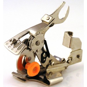 ตีนผีเย็บจีบผ้า Ruffler Attachment - Slant Shank ใช้กับจักรซิงเกอร์ Singer