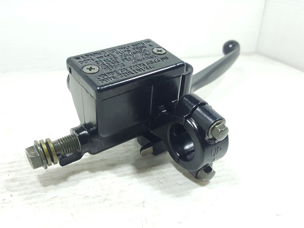 ชุดแม่ปั๊มเบรคหน้าตัวบน (มีให้เลือกด้านใน หลายรุ่น) งานไต้หวัน เกรดเอ