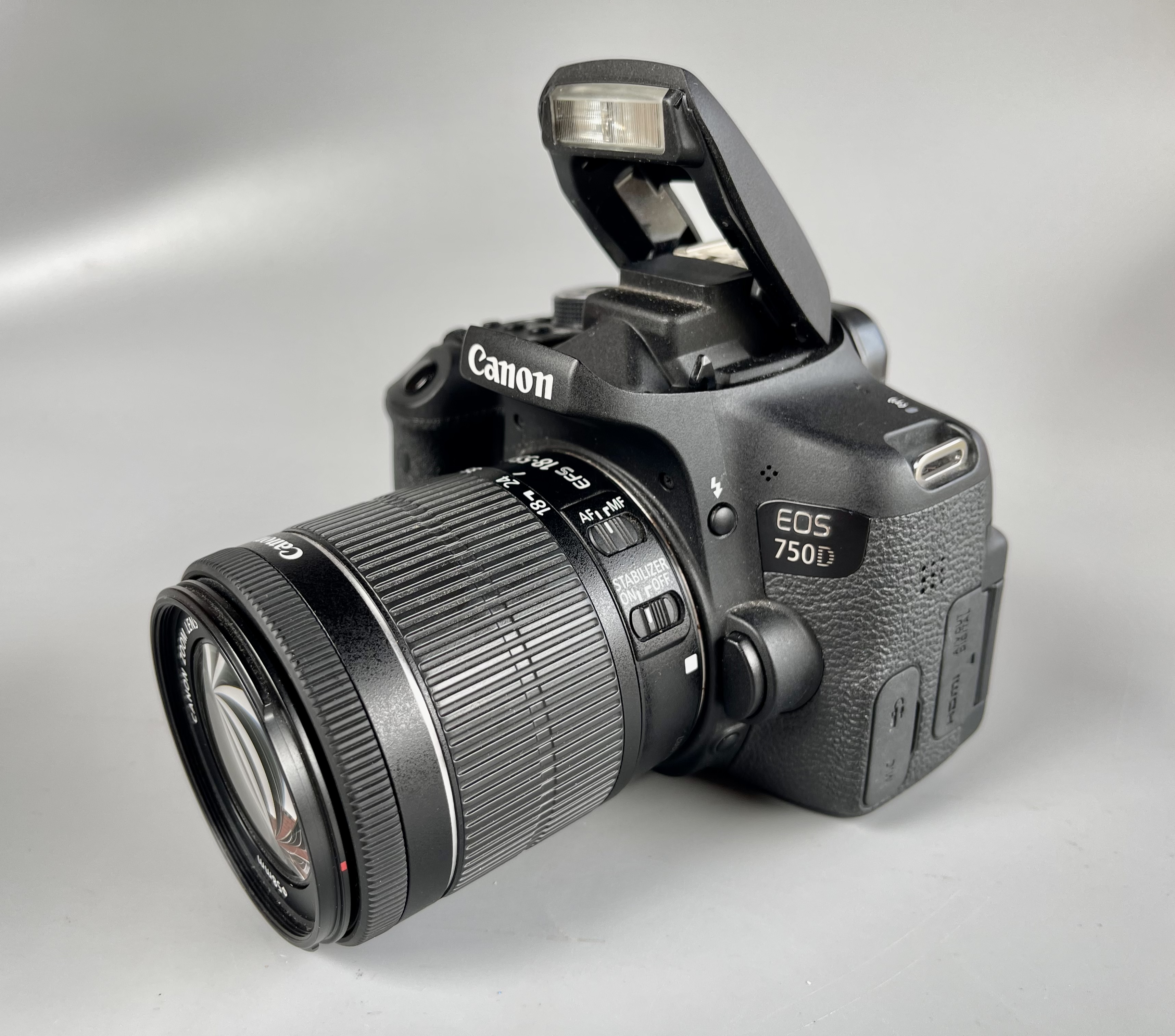 ขายกล้อง Canon 750D เลนส์คิต EF S 18 55 mm f 3.5 5.6 IS TSM หมดประกันศูนย์ ใข้น้อยShutter 9140