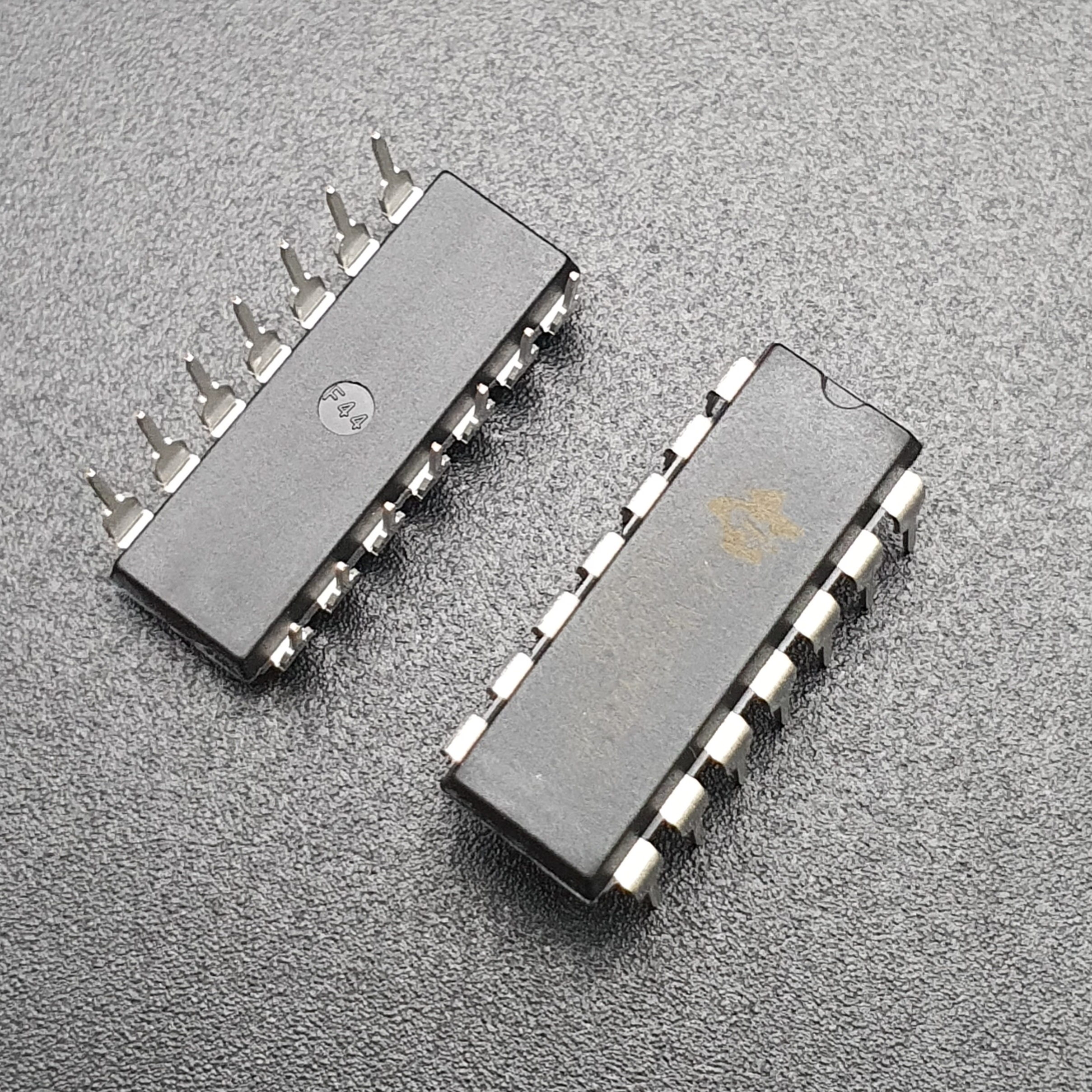 LM324N OP-AMP IC Chip Operational Amplifier IC จำนวน 1 ชิ้น