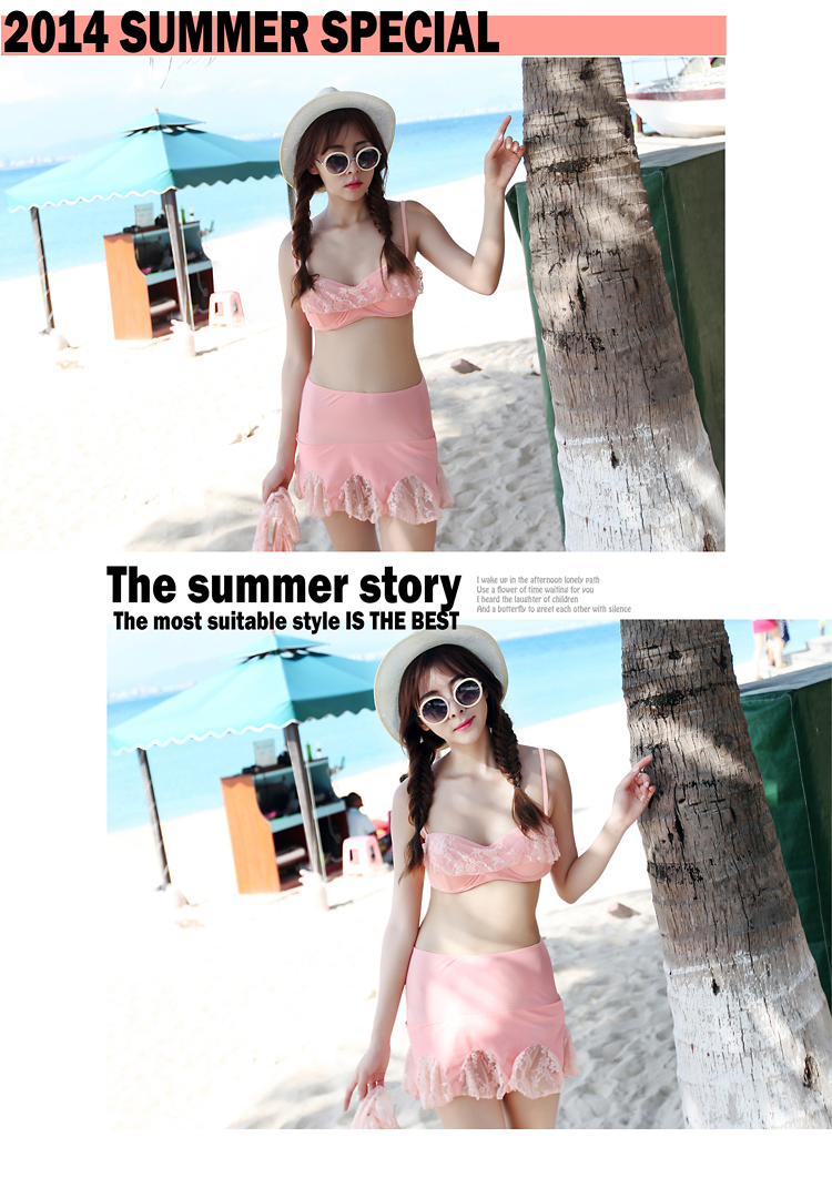 **พรีออเดอร์**ชุดว่ายบิกินี่ทูพีชเซ็ท 3 ชิ้น three-pieces สีชมพูอมส้ม เซ็กซี่ด้วยเสื้อคลุมผ้าลูกไม้ผูกโบว์ที่ไหล่ทั้ง 2 ข้าง ทำให้ดูน่ารัก sexy สวยเหมือนแบบค่ะ