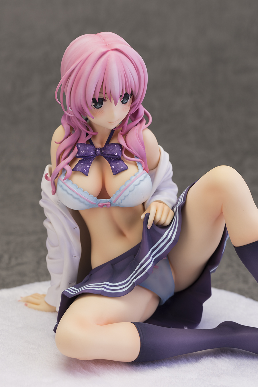 "Pre-Order" Skytube 1/7 Sari Utsugi illustration by Kurehito Misaki