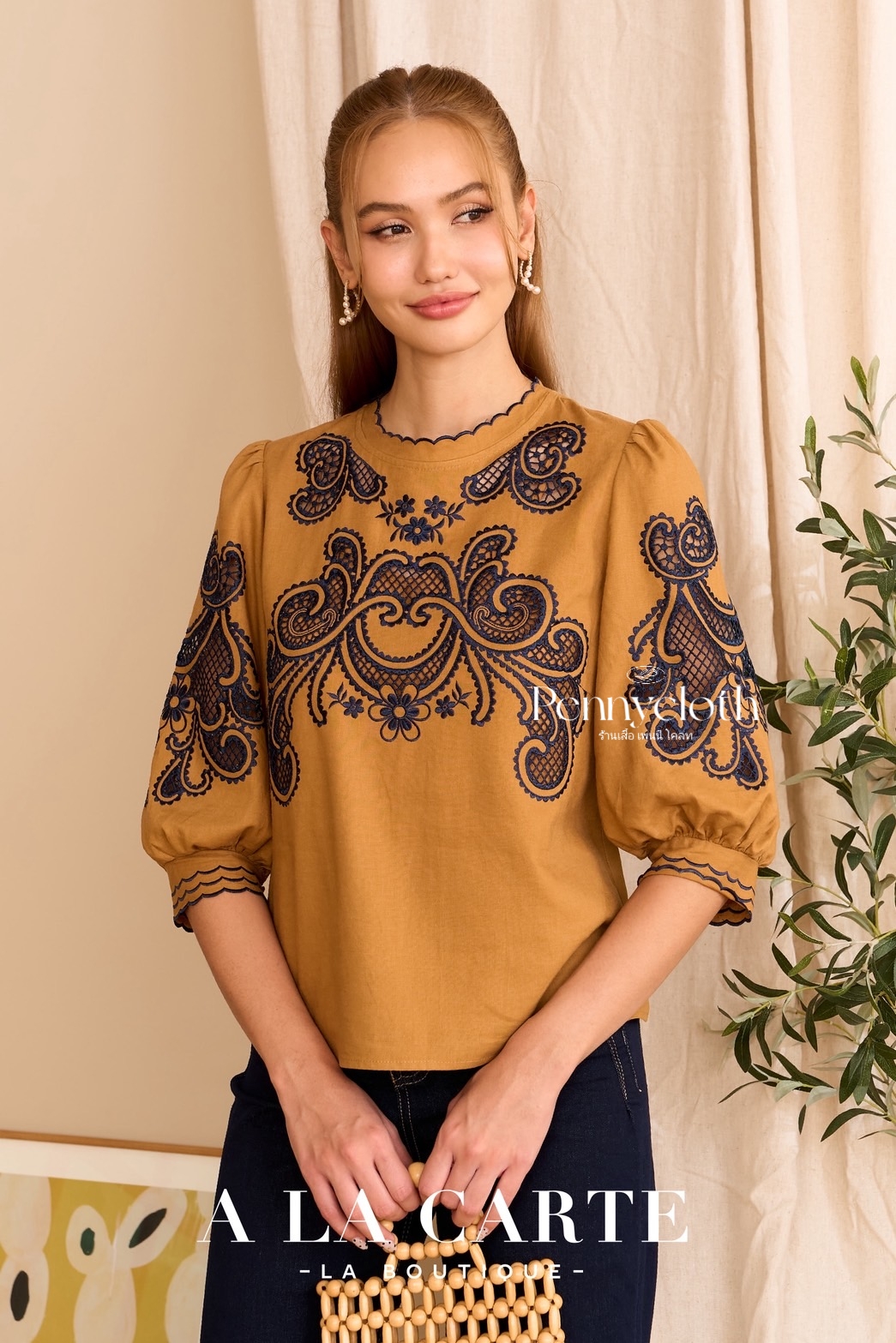 69862 เสื้อ A La Carte ลินินผสมคอตตอน งานปักฉลุ มีซับ เนื้อดีใส่สบาย by PENNY CLOTH