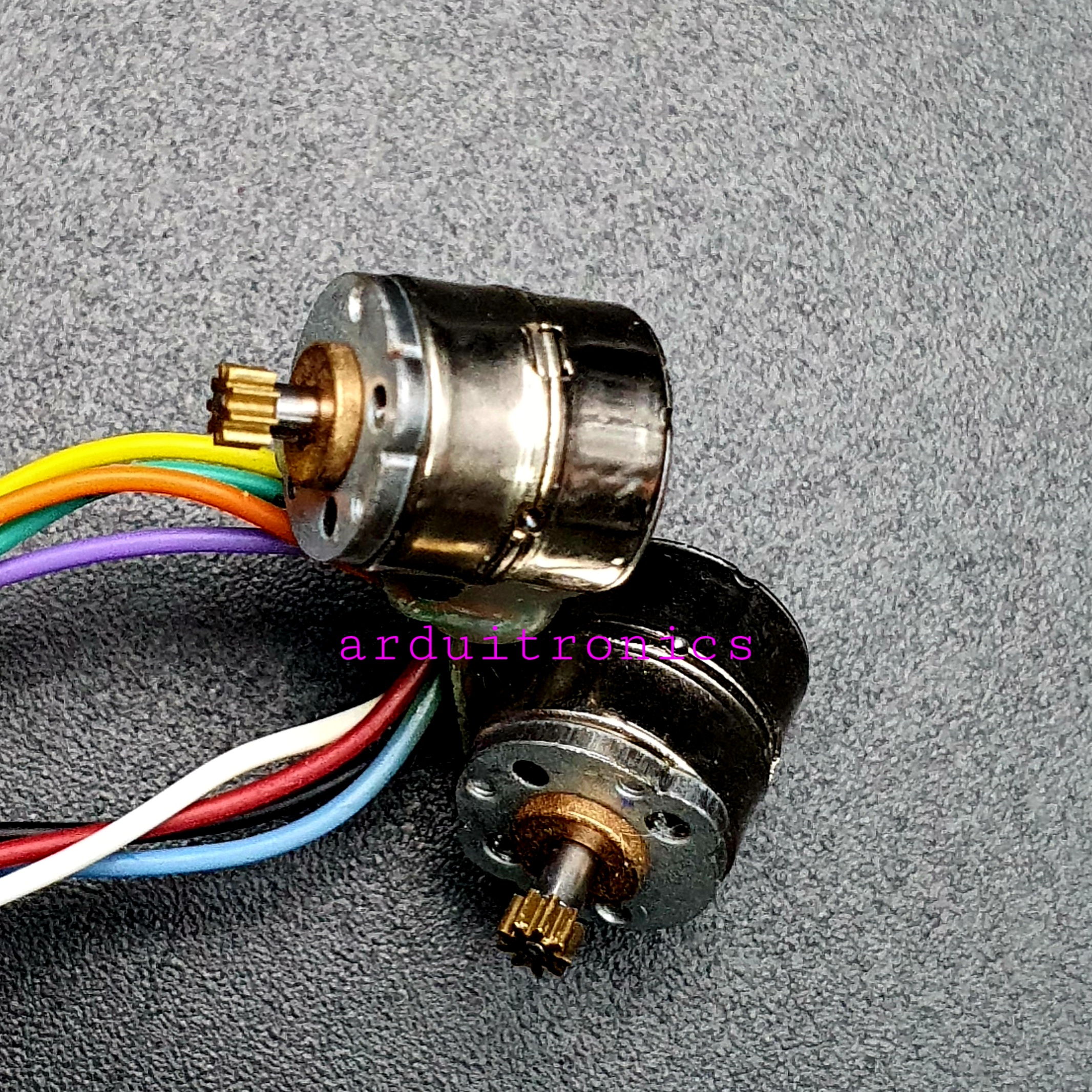 Micro Stepping Motor - 8mm ( Two Phase Four Wire Two Motors Gear Size 2.2mm )