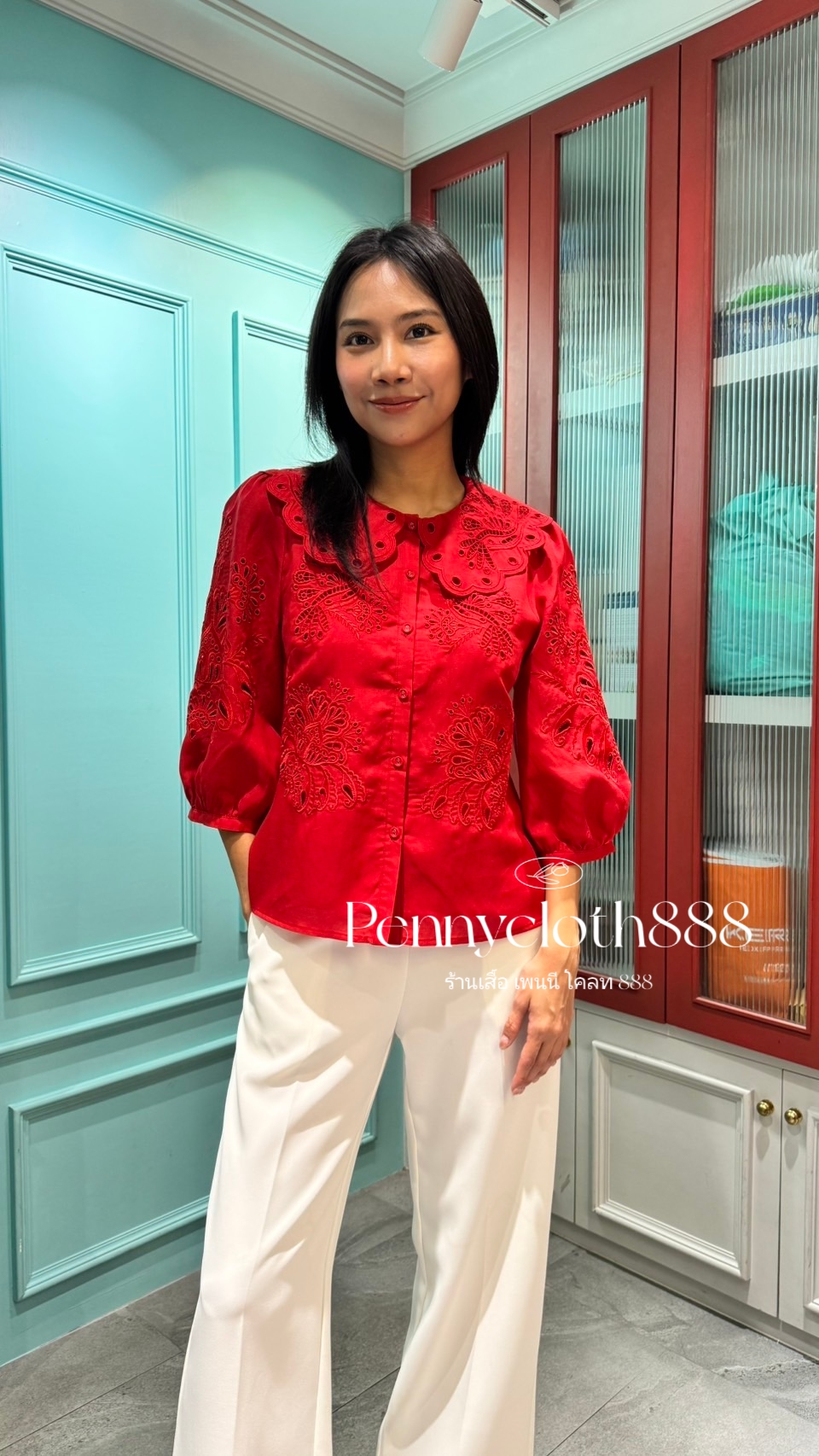 69764 เสื้อ A La Carte เบลาส์เชิ้ต ลินินกึ่งซิลด์ งานปักฉลุ คอกลม กระดุมหน้า แขน 3 ส่วน