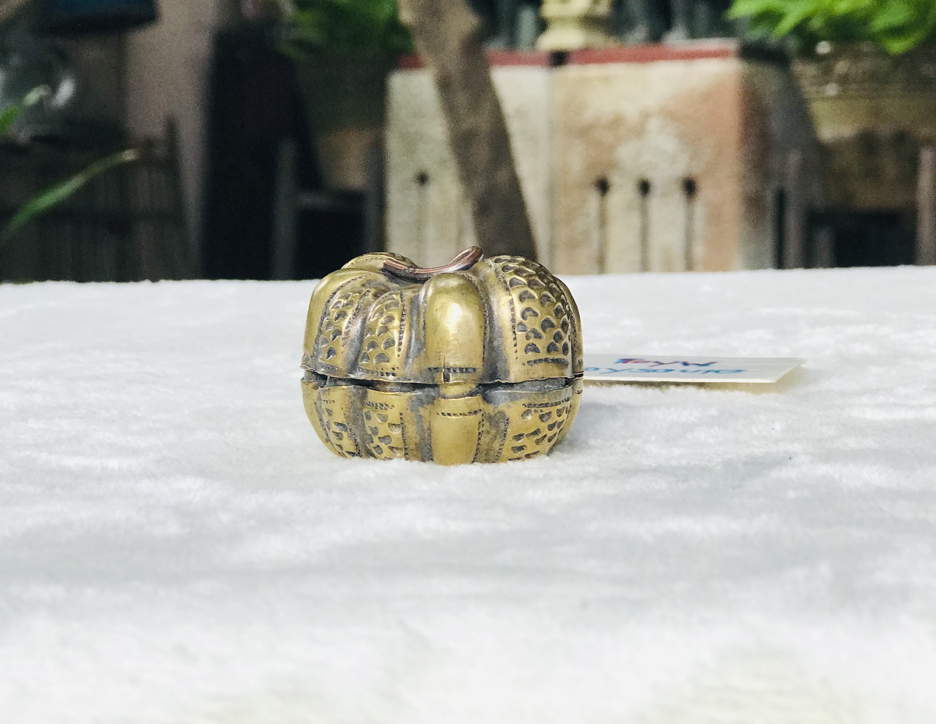 เริ่มต้น 290 บาท Antique Brass งานทองเหลืองเก่า ตลับทองเหลืองตอกลาย ตลับขี้ผึ้งทองเหลืองลายเทพพนม ทรงกลม ทรงรี ทรงลูกจันทร์ ทรงฟักทอง