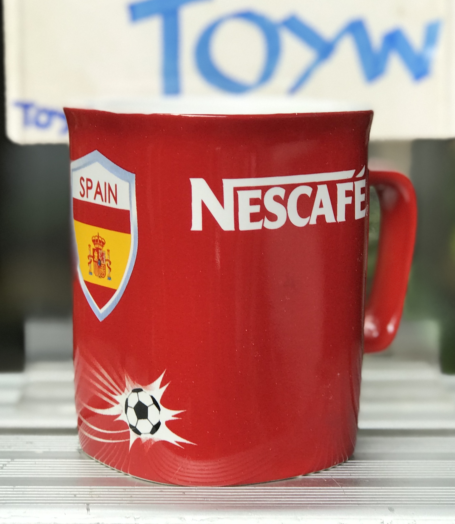 ใบละ 79 บาท แก้ว Nescafe แก้วมัค แก้วกาแฟมีหูจับ ใส่ร้อนใส่เย็น ทีมฟุตบอลสเปน Spain เยอรมัน Germany อิตาลี Italy ฟุตบอลโลกจาก Nescafe เนสกาแฟ