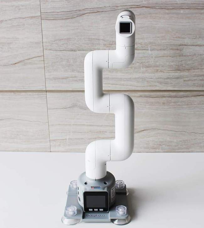 MyCobot Pi- Raspberry Pi Powered 6 DOF Collaborative Robot (มาพร้อม Flat Base + Adaptive Gripper)