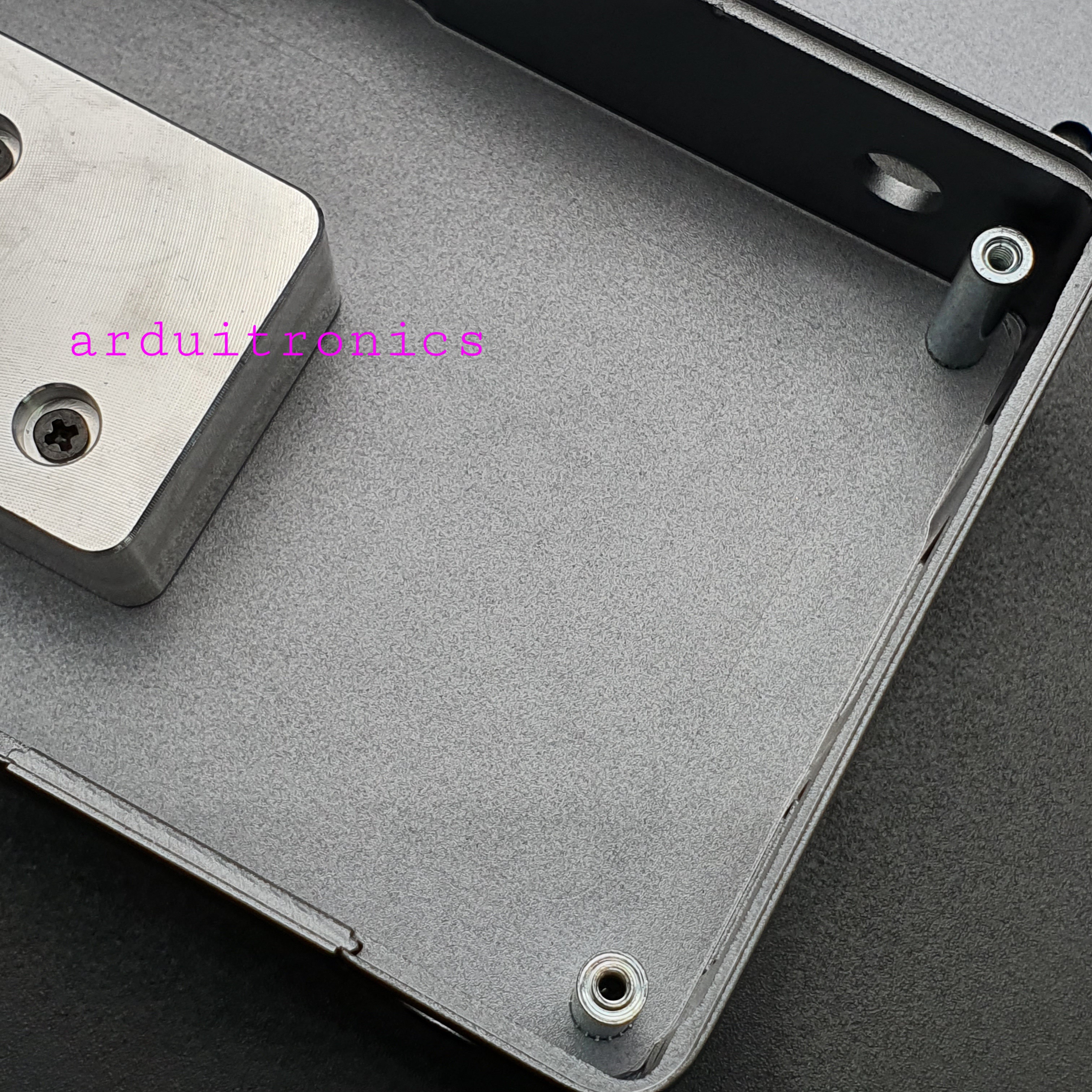 กล่องโลหะพิเศษ สำหรับ Orange Pi 5 / 5B Development Board กล่องโลหะพิเศษ พร้อมเสาอากาศ