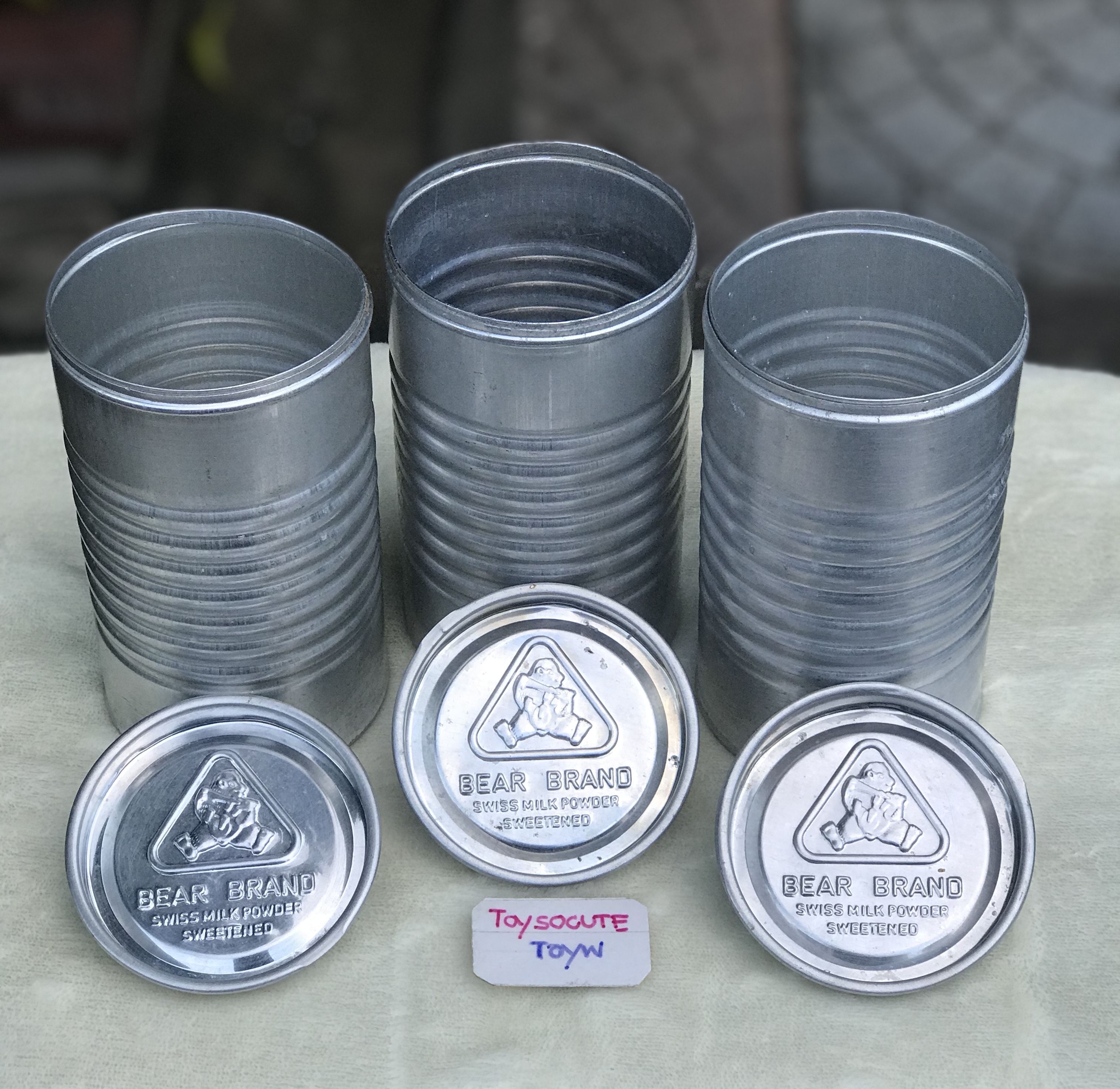 ราคาต่อชิ้น ฝากระป๋องโลโก้รุ่นแรกแบบสองชั้นหายาก กระป๋องนมตราหมีโบราณ Holland Guigoz สภาพสวย ไม่ผุ