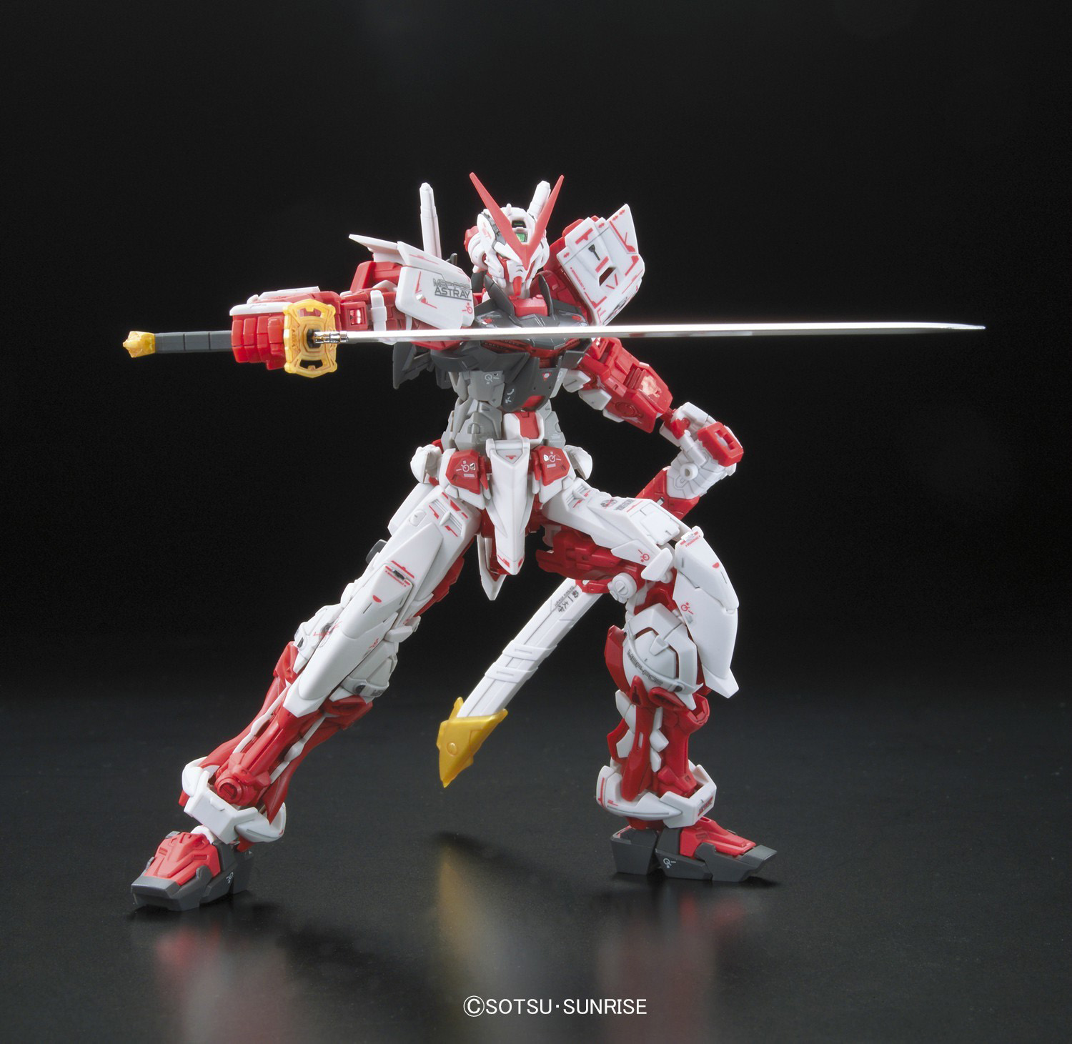 RG 1/144 MBF-P02 Gundam Astray Red Frame