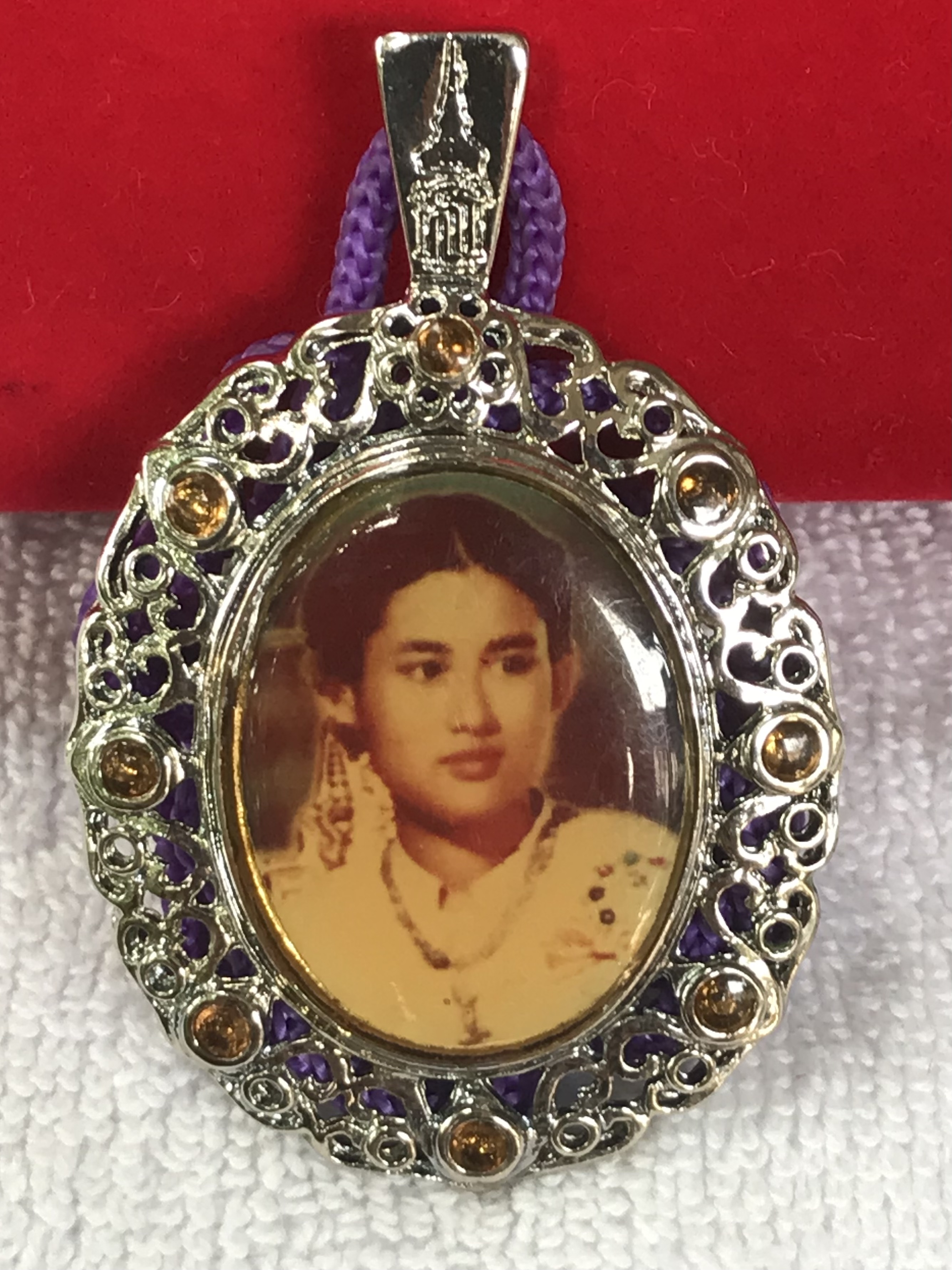 ล็อคเก็ตกะไหล่เงินสมเด็จพระเทพฯ ที่ระลึกโรงเรียนนายร้อยพระจุลจอมเกล้า เขาชะโงกซุปเปอร์ฮาล์ฟมาราธอน 44 ขนาดกว้าง 4 ซม สูง 6 ซม