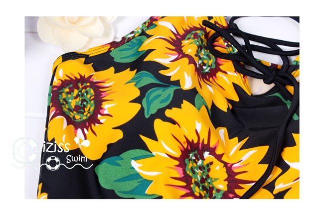 ***พรีออเดอร์***บิกินี่ชุดว่ายน้ำวันพีซ one-piece สีขาวเหลืองพิมพ์ลายดอกทานตะวัน เล่นดีเทล sexy เล็กๆ ช่วงร้อยเชือกสลับผูกเป็นโบว์ น่ารักไม่โป๊ สดใสรับลมทะเลสวยเหมือนแบบค่ะ