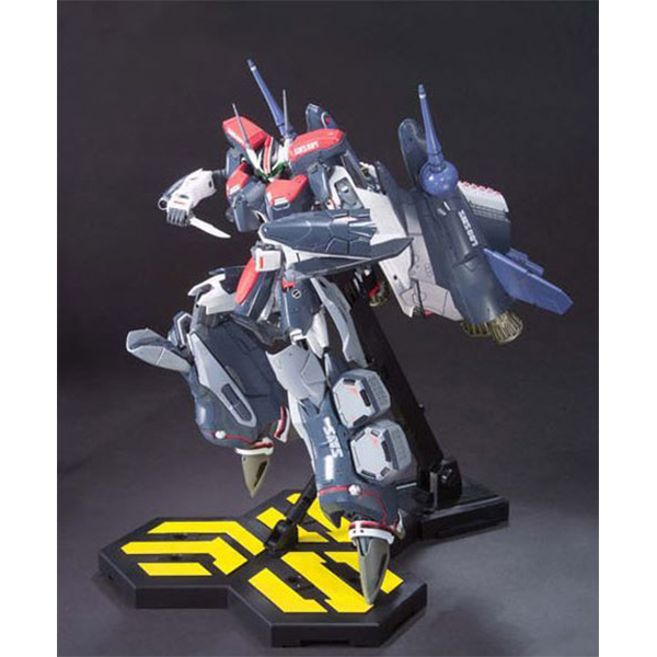 1/72 VF-25F Armored Messiah Valkyrie Alto Custom