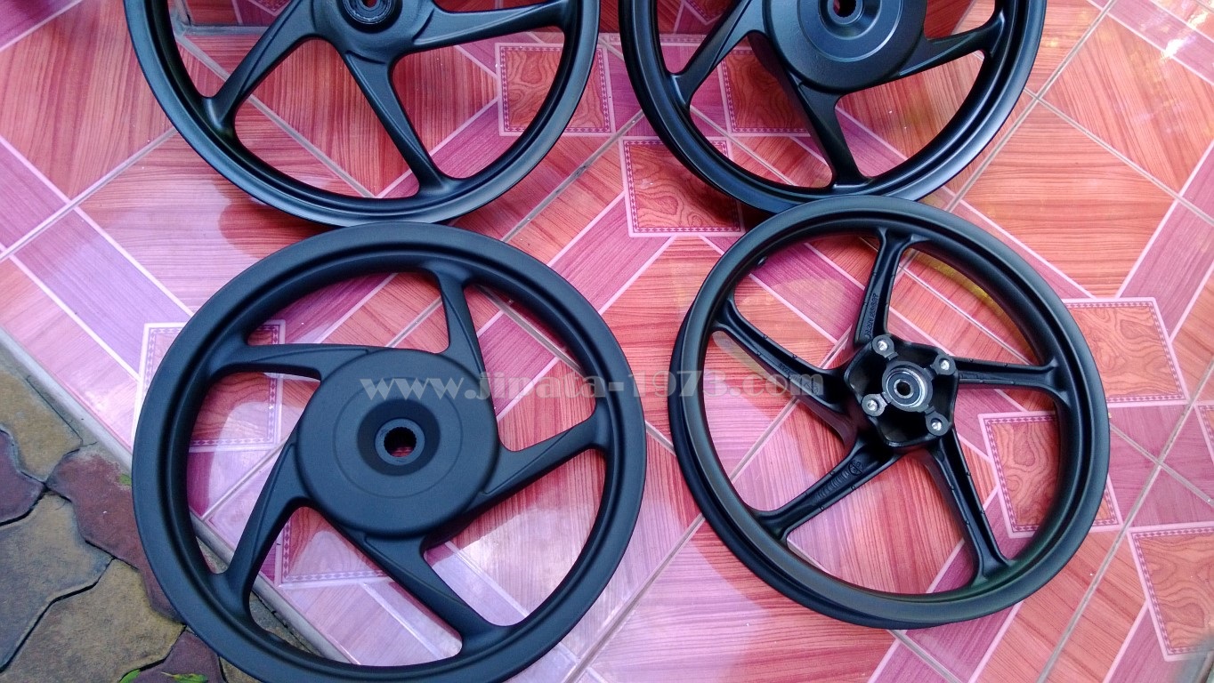 ล้อแม็ก Honda Click,Scoopy i แท้