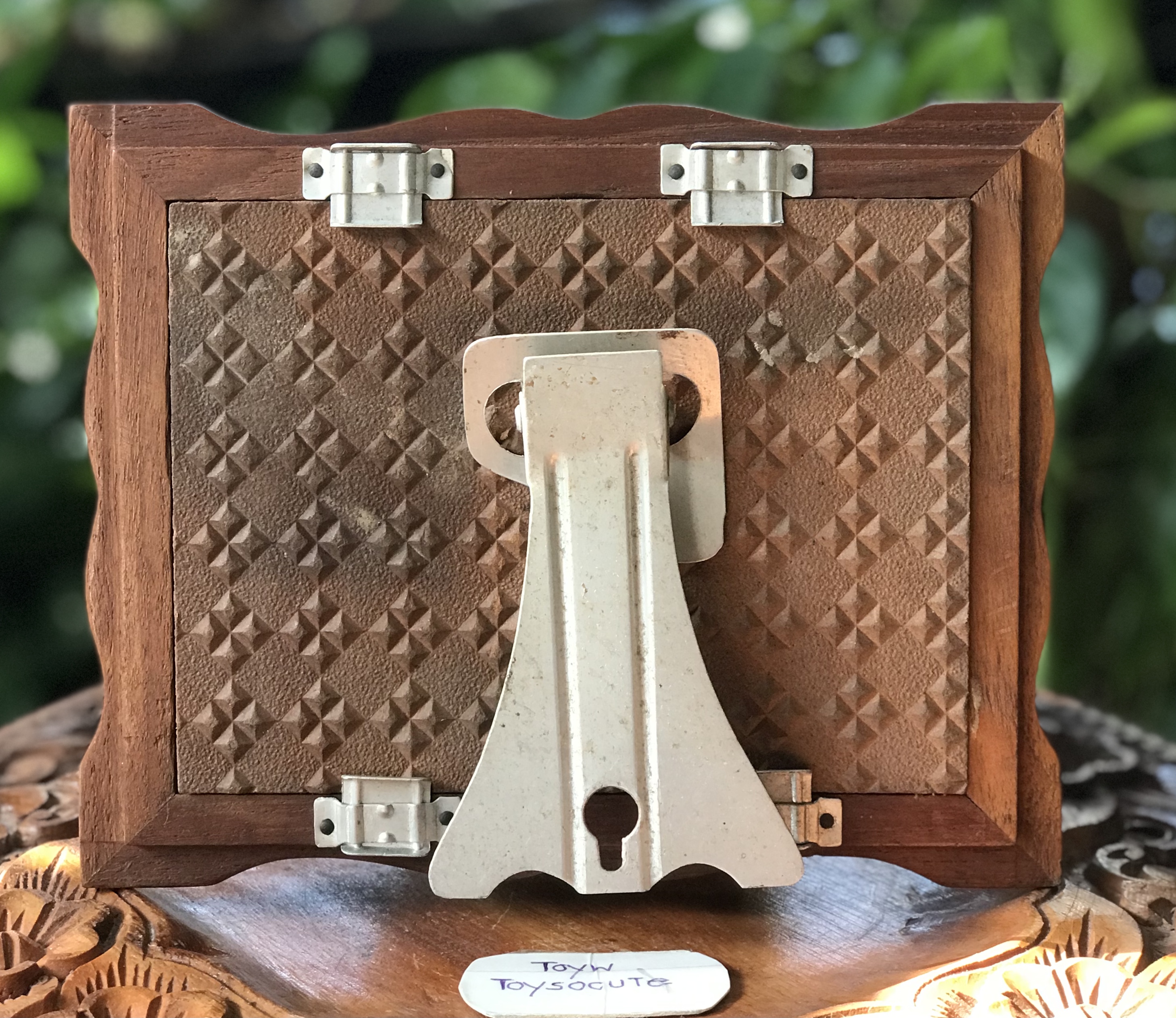 ราคาชิ้นละ 390 บาท Antique Teak Frame /กรอบรูปตั้งโต๊ะไม้สัก ยุค 90 กรอบรูปโบราณ ใส่รูปขนาด 3x5 นิ้ว ใส่รูปได้ทั้งแนวตั้งและแนวนอน