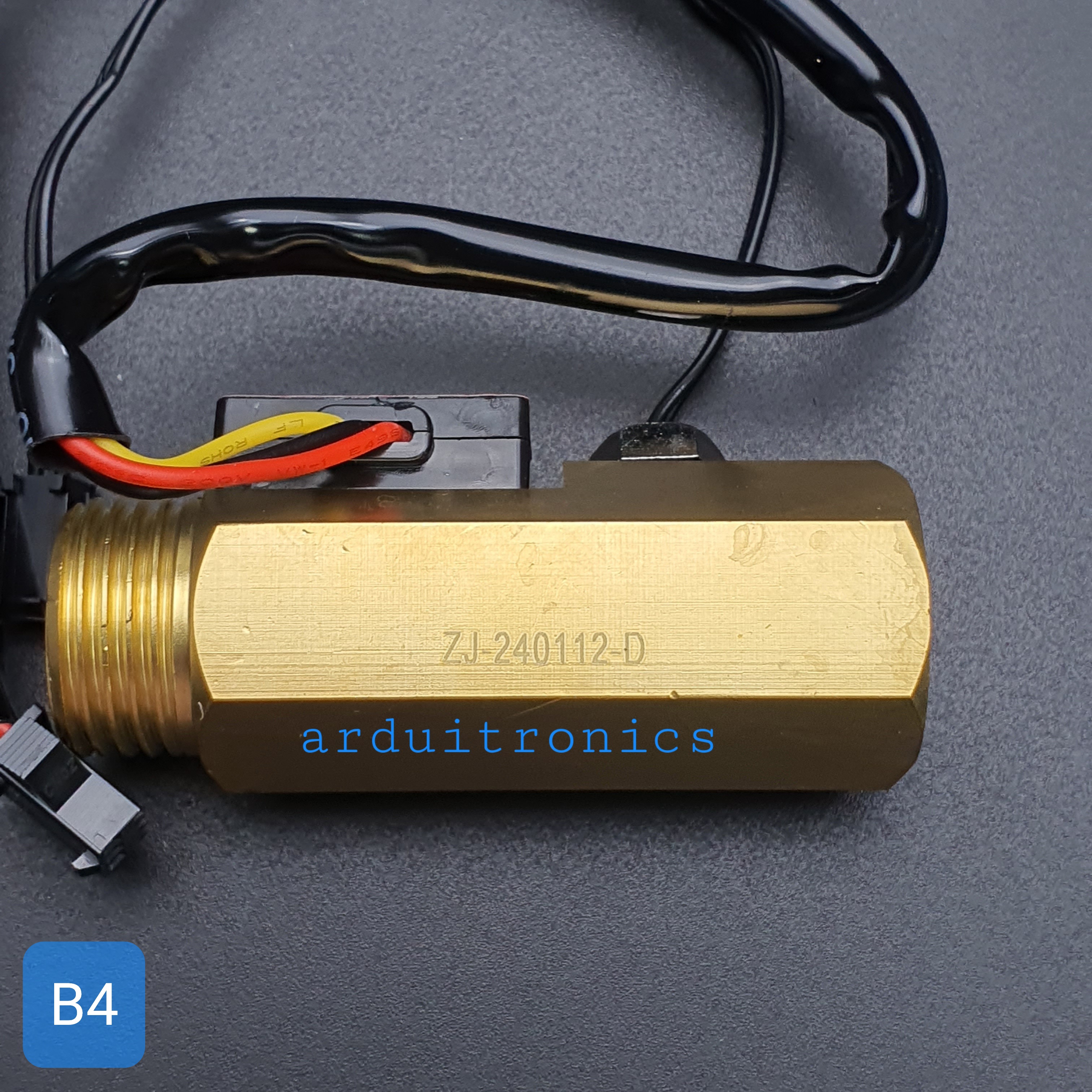 B4 เซ็นเซอร์วัดอัตราการไหลของน้ำ ทองแหลือง 3/4นิ้ว 6หุน Water Flow sensor 1-25L/min Size 60 mm With Temperature Probe