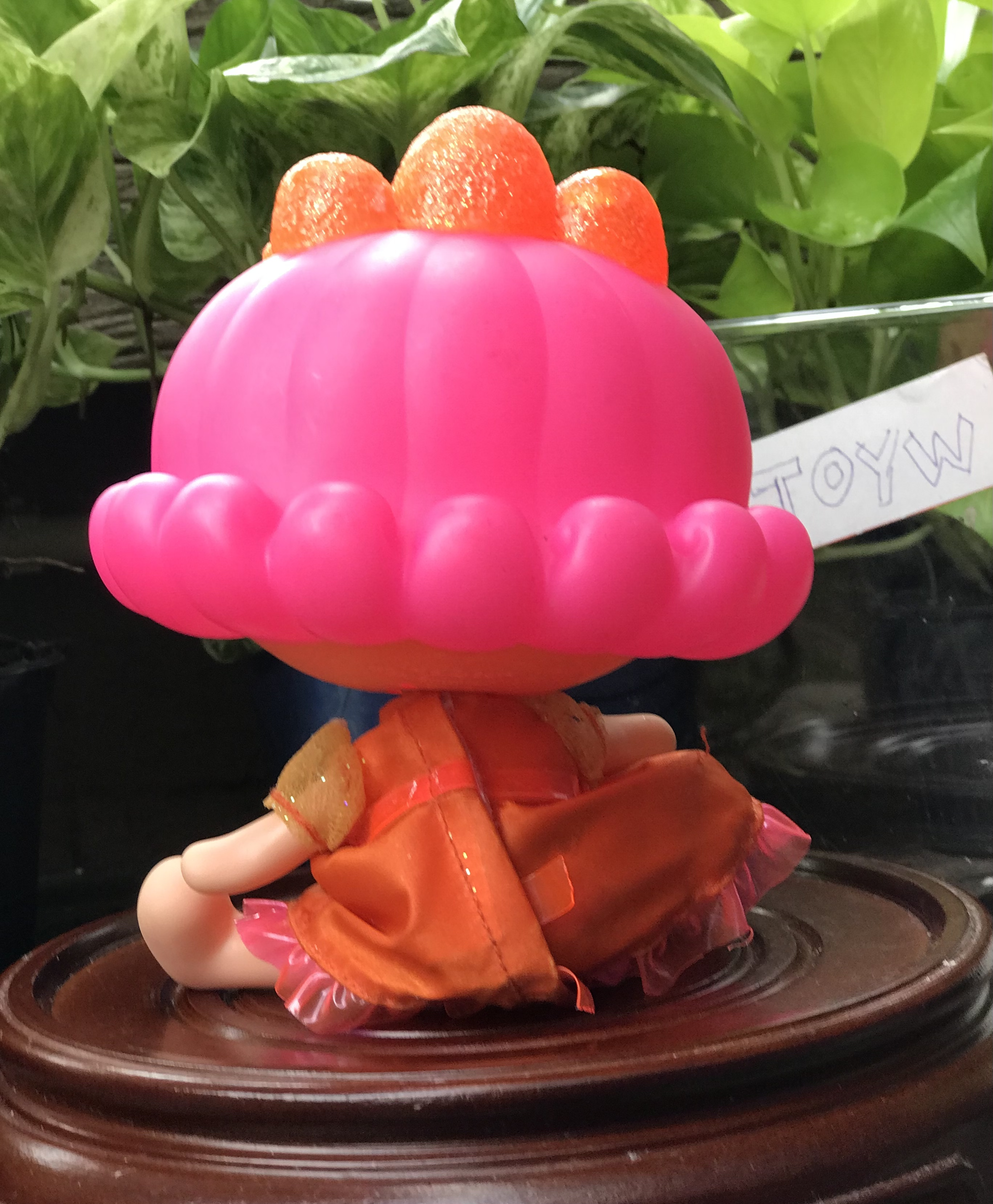 มือสอง Lalaloopsy ตุ๊กตากระดุม น้องกระดุมพร้อมชุด(ถอดได้) ขนาด 7 นิ้ว น้องนั่งได้ ยืนเองได้ จัดท่าตามชอบค่ะ วัสดุยางแข็งทั้งตัวค่ะ