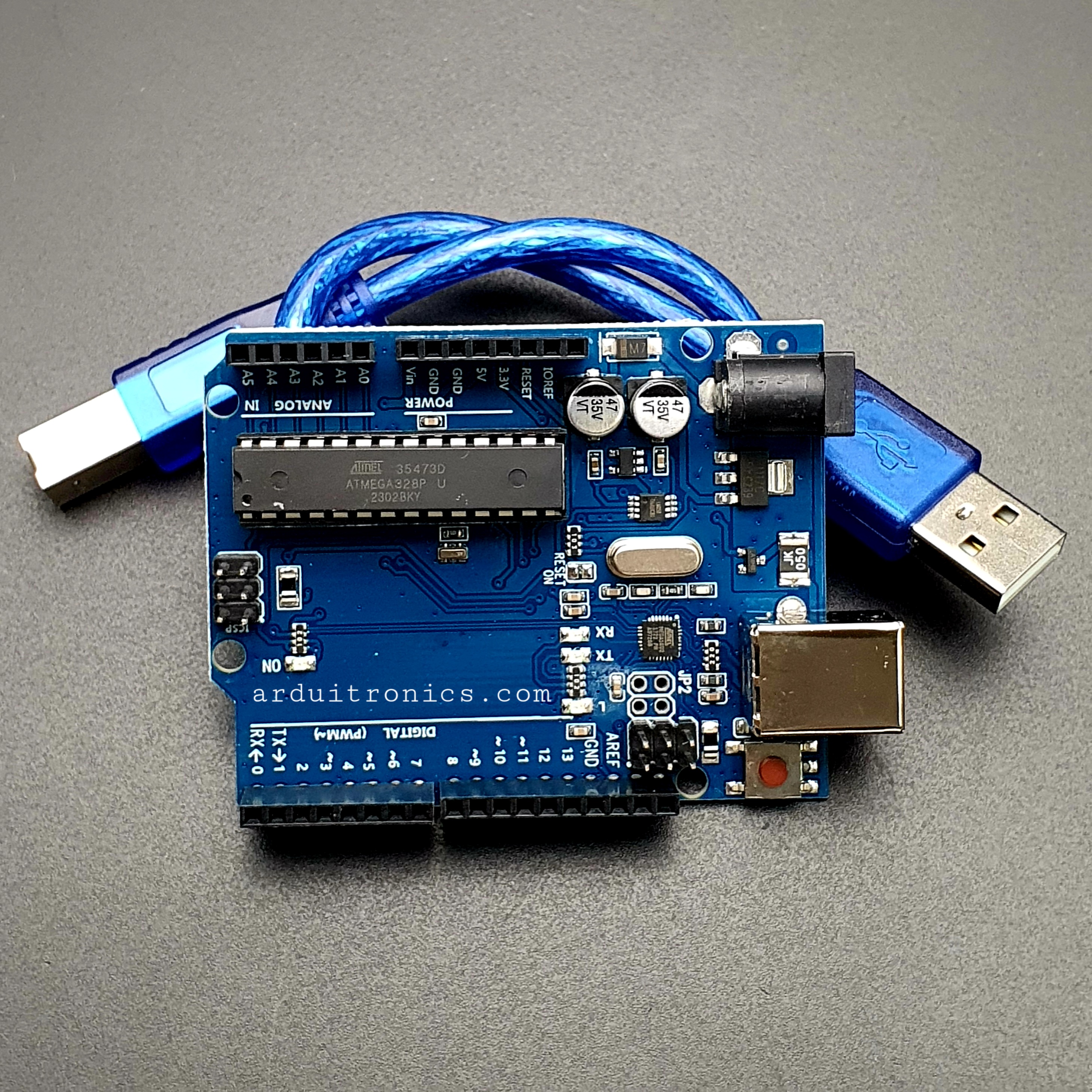 Arduino UNO R3 (คละลายพิมพ์ยี่ห้อ Arduino บนบอร์ด) + Free USB Cable