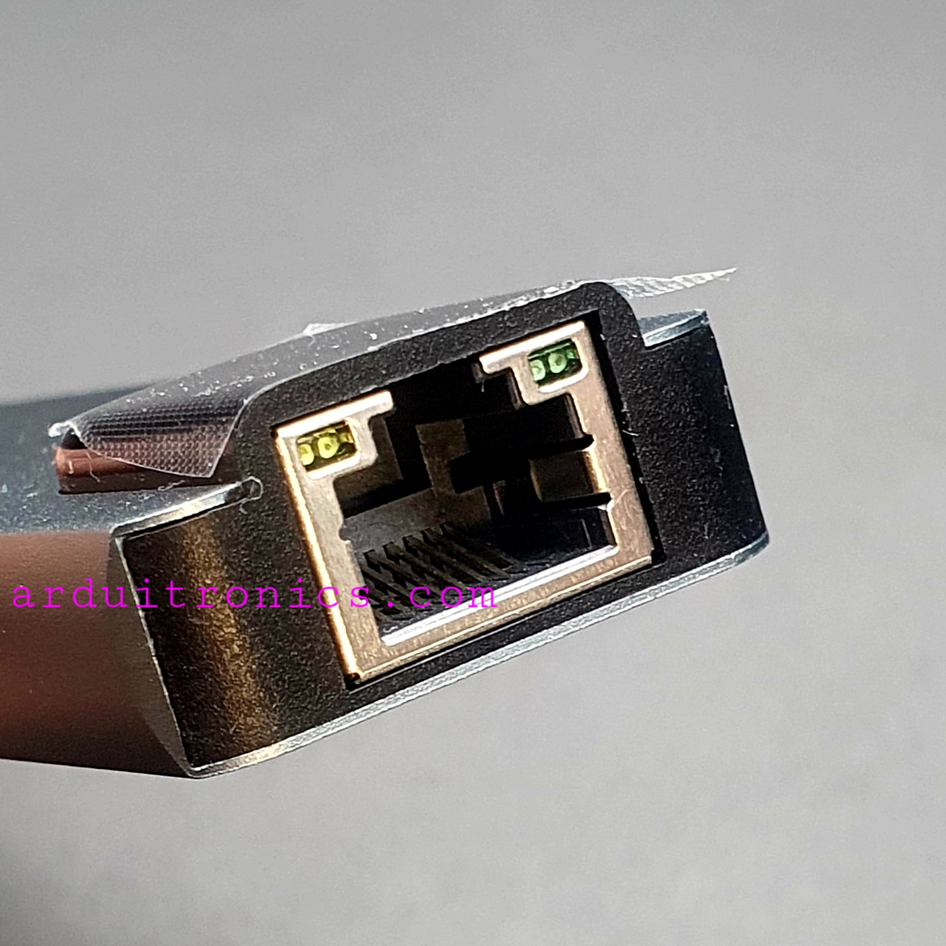 Arduino Uno Q Starter Kit + Arduino Uno Q - 2GB RAM (บอร์ดแท้ 100% Italy)