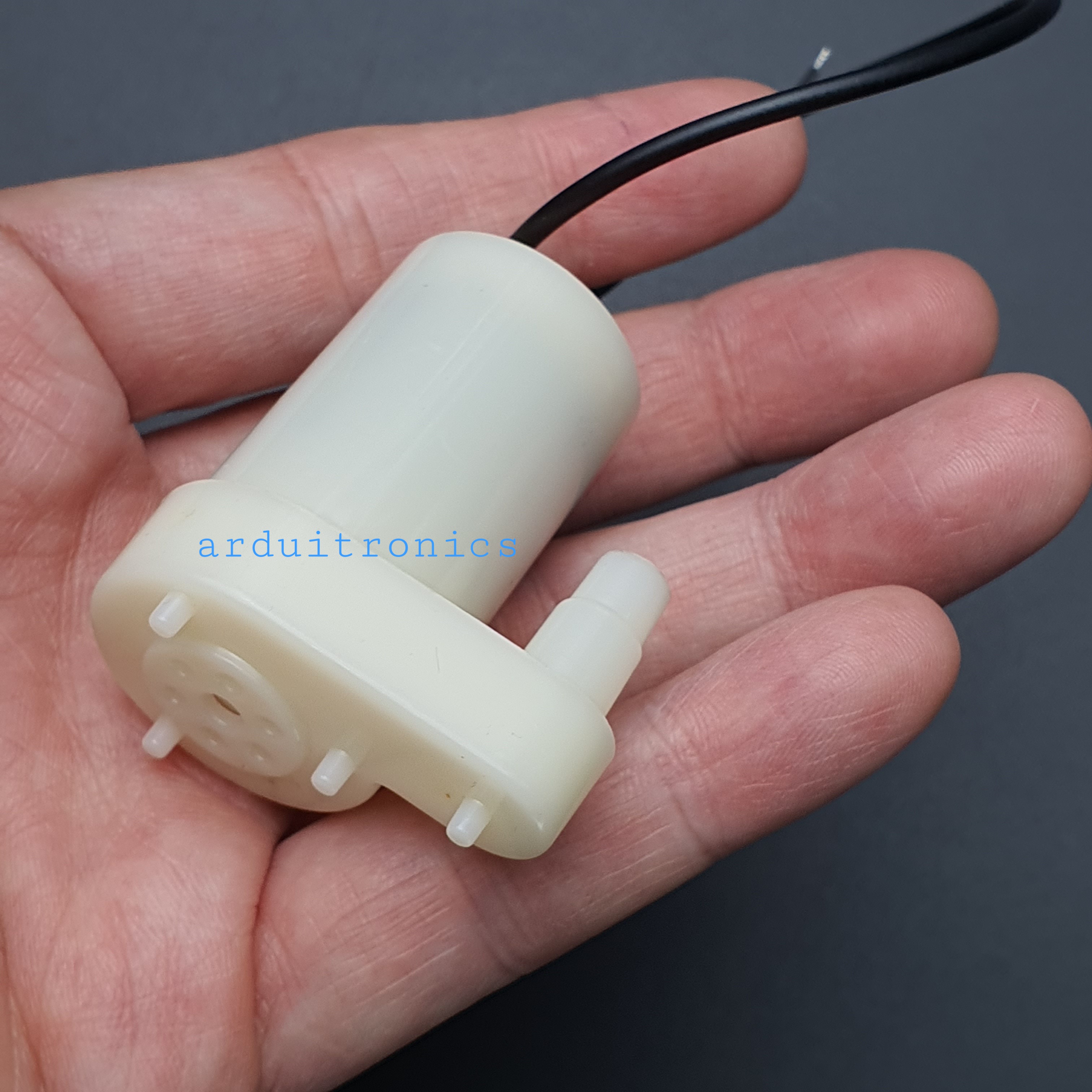 Mini DC Water Pump (DC 3V-5V) ปั๊มน้ำ สายไฟปลายเปลือย ขนาดเล็ก 3-5V สีขาว แนวตั้ง