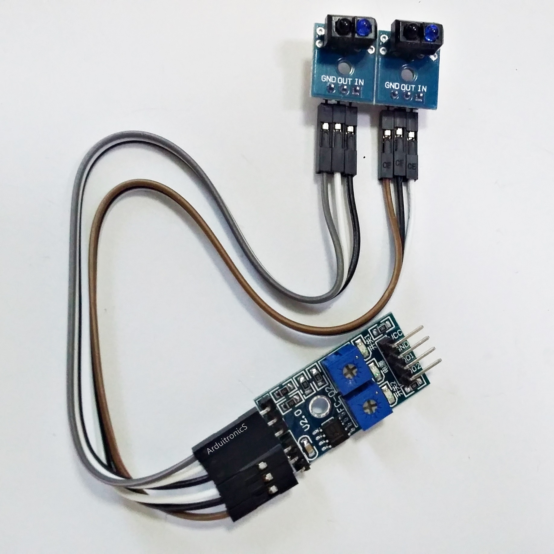 Infrared Reflectance Sensor (TCRT5000 เซนเซอร์ track ตรวจจับเส้นขาวดำ 2 จุด) สำหรับ smart car พร้อมสายไฟ