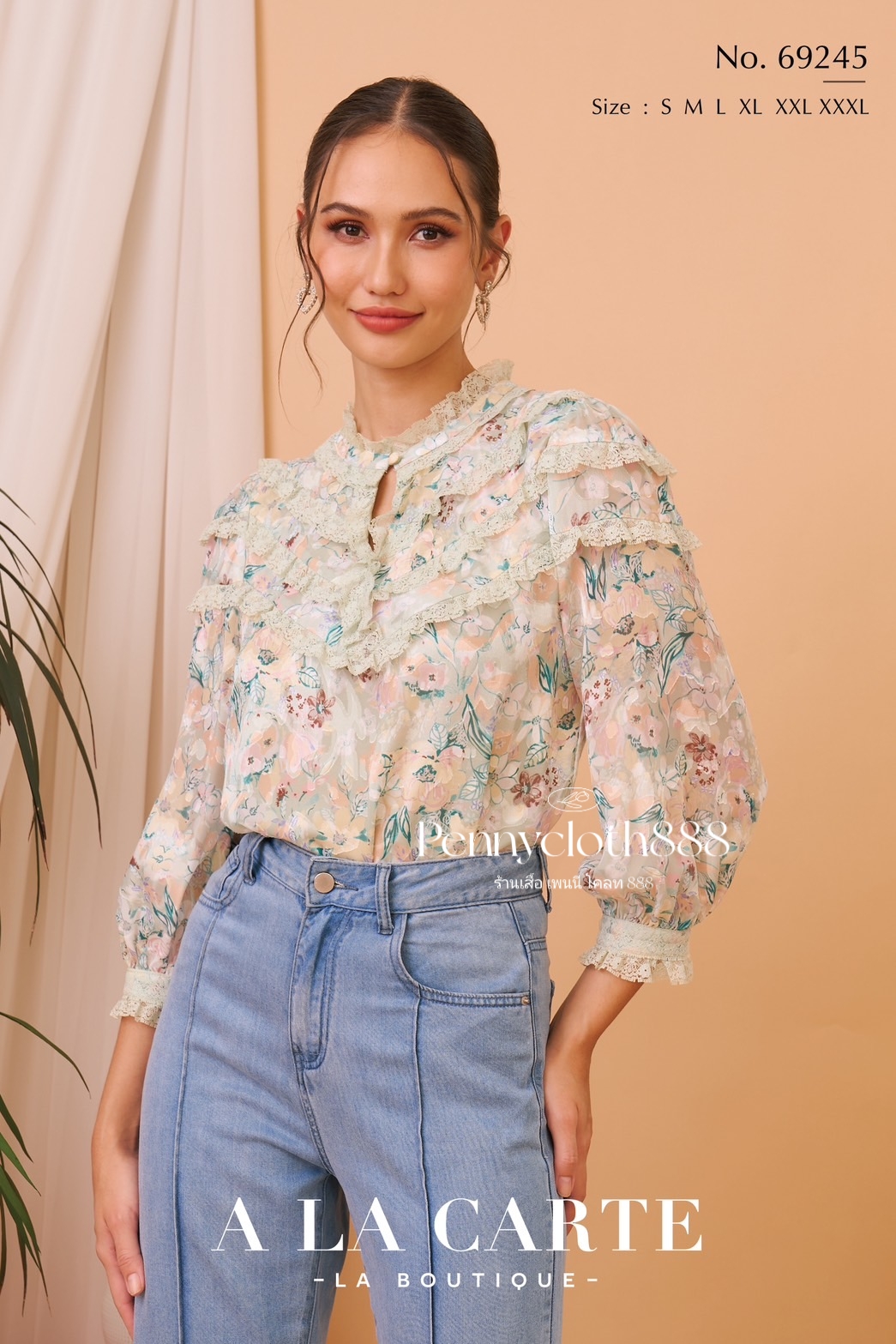 69245 เสื้อ Alacarte ชีฟองพิมพ์ลายดอก คอกลม แต่งลูกไม้ มีซับใน แขน 3 ส่วน
