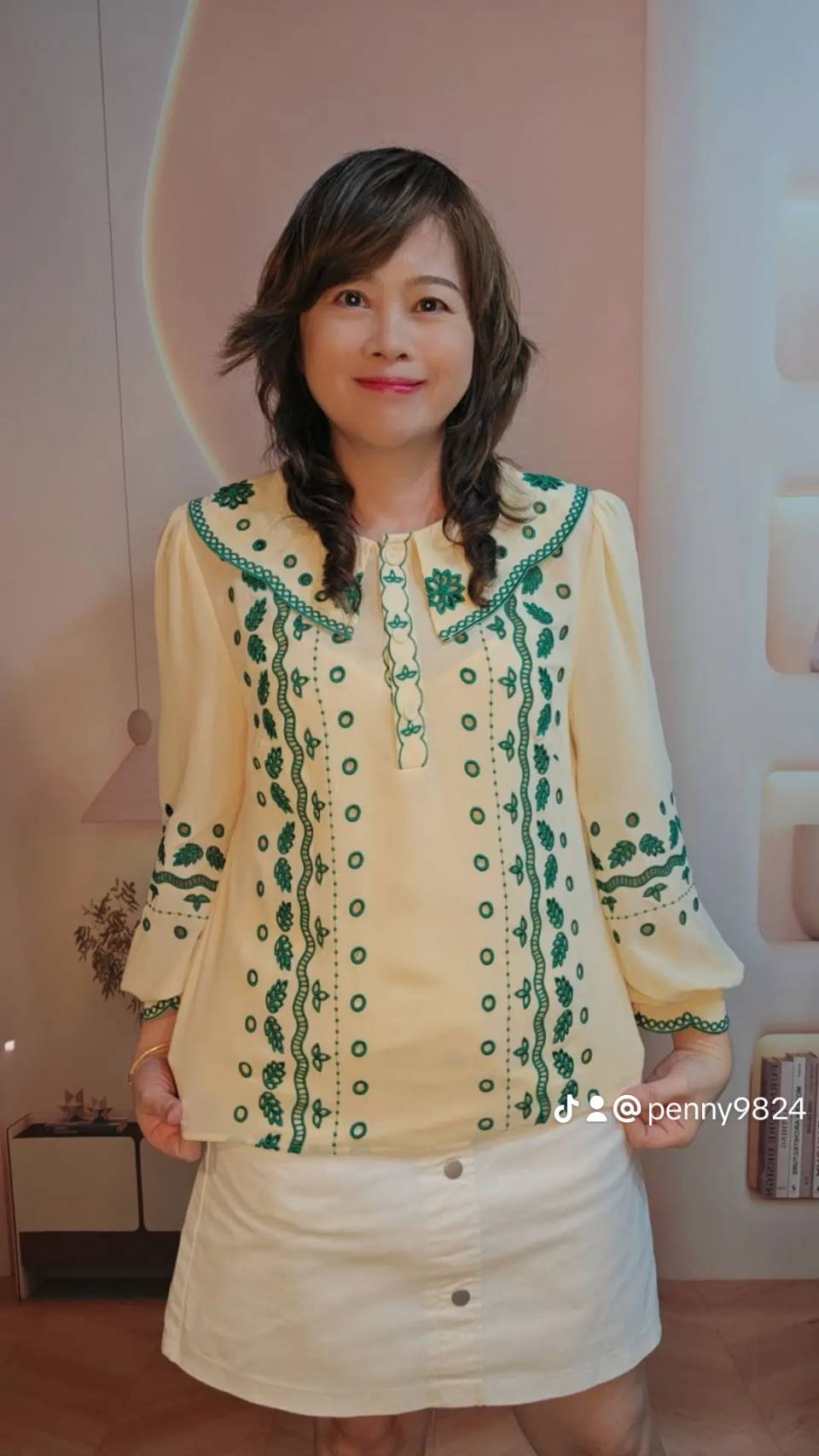 69689 เสื้อ A La Carte ชีฟองคอปก งานปักฉลุขึ้นใหม่ มีกระดุมหน้า 3 เม็ด มีซับใน by PENNY CLOTH 888