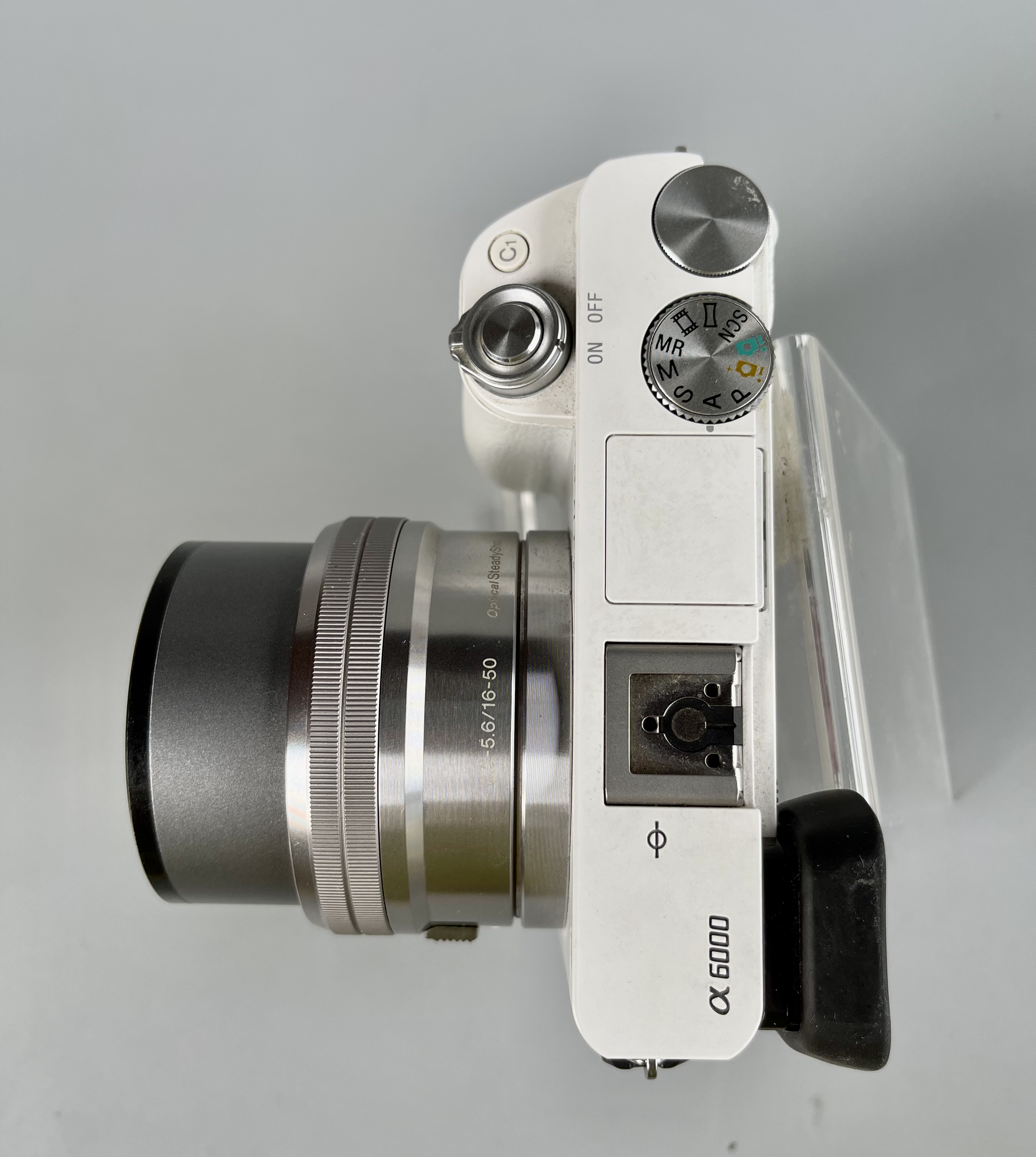 ขาย Sony A6000 พร้อมเลนส์ 16-50 OSS ชัตเตอร์น้อย 16537 สภาพสวยใช้น้อย