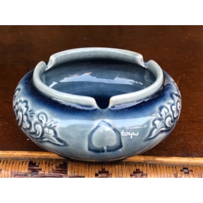 ที่เขี่ยบุหรี เซรามิคใส่ของรักษ์ โลโก้ธนาคารไทยพาณิชย์ ไทยศิลาดล Celadon ขนาดกว้าง 5 นิ้ว สูง 2.5 นิ้ว