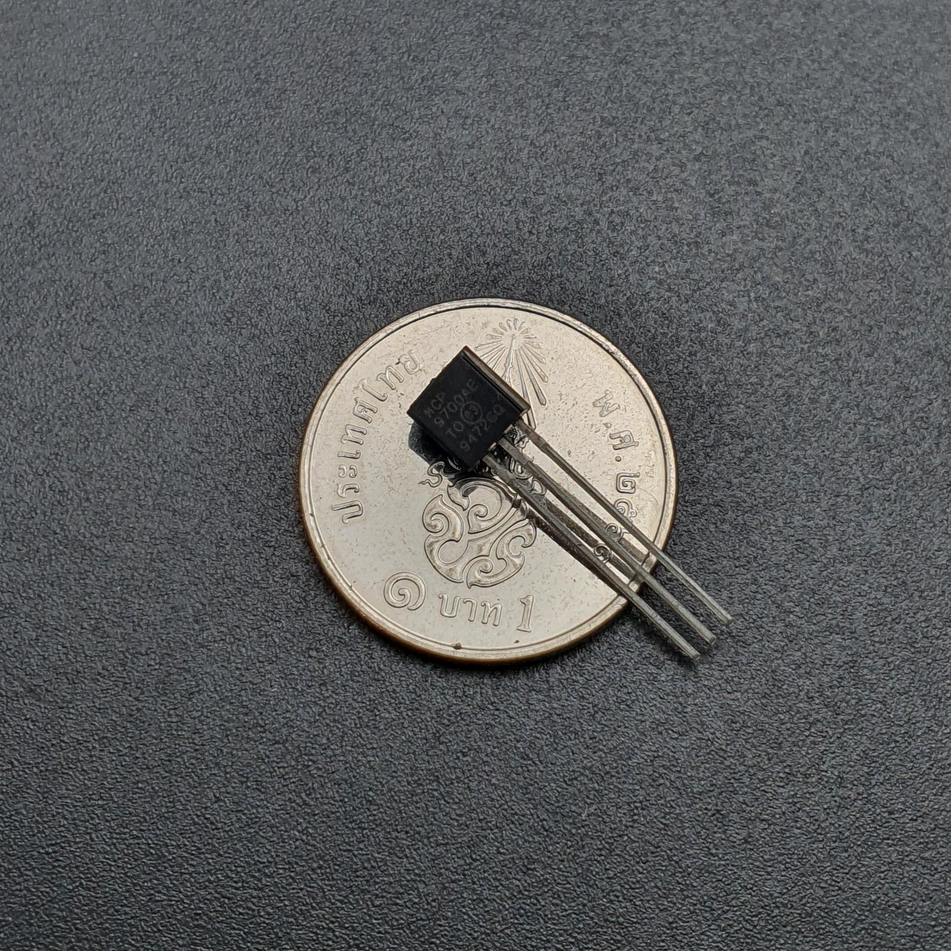 Microchip MCP9700A-E/TO, Voltage Temperature Sensor -40 to +125 °C ±1°C Analogue, 3-Pin TO-92