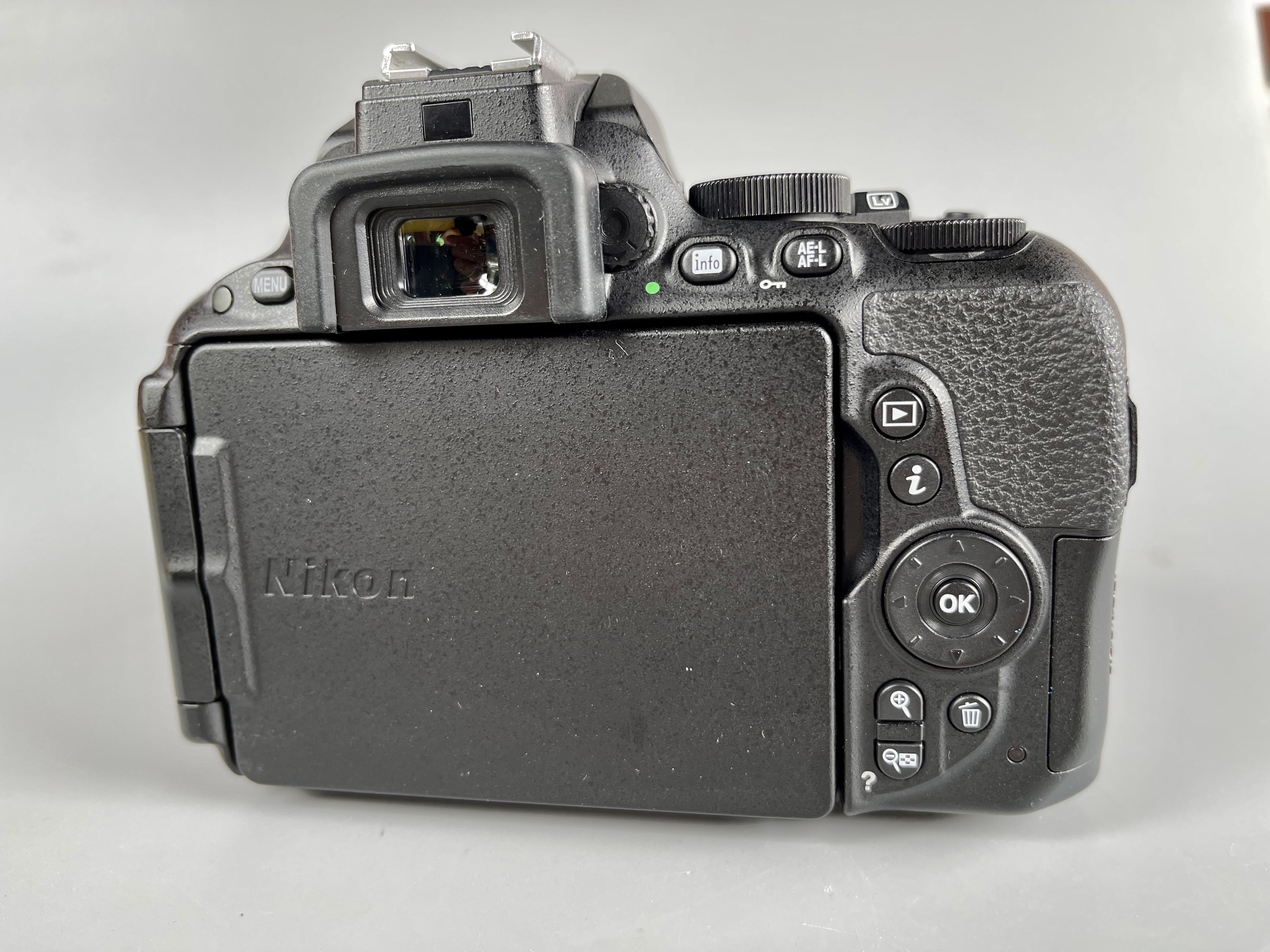 ขาย Nikon D5500 Lens AF P DX 18 55mm VR อปกศ. สภาพสวยไหม่ ชัตเตอร์ 10689 เมนูไทย อปกศ. อุปกรณ์ครบกล่อง