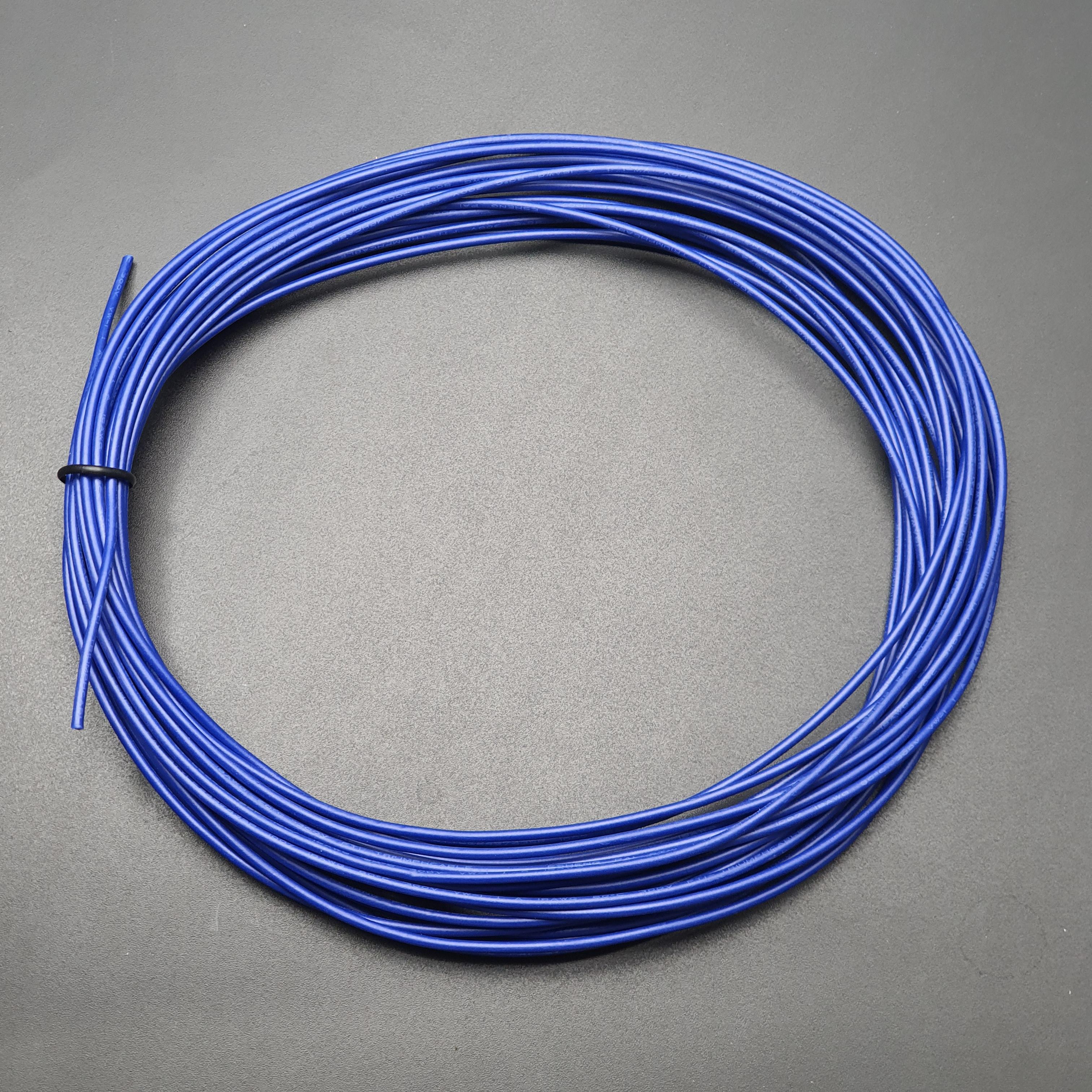 สายไฟอ่อนใส้เต็ม 18AWG UL1007 ความยาว 10 เมตร (สีน้ำเงิน)