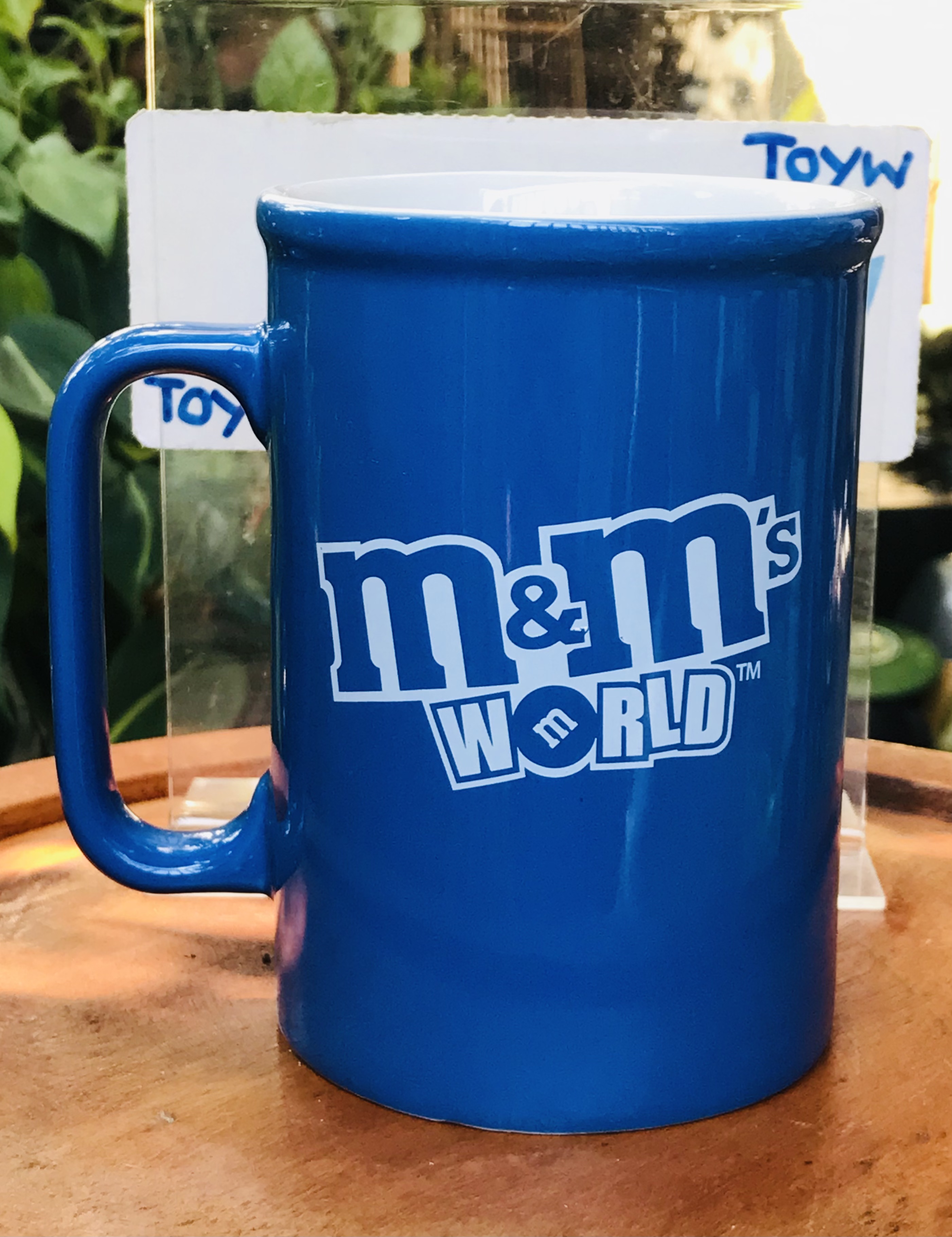 ใบละ 490 บาท ส่งต่องานสะสม Ceramic Mug แก้วมัคเซรามิค M&M ปี 2006 ลายปั๊มนูน