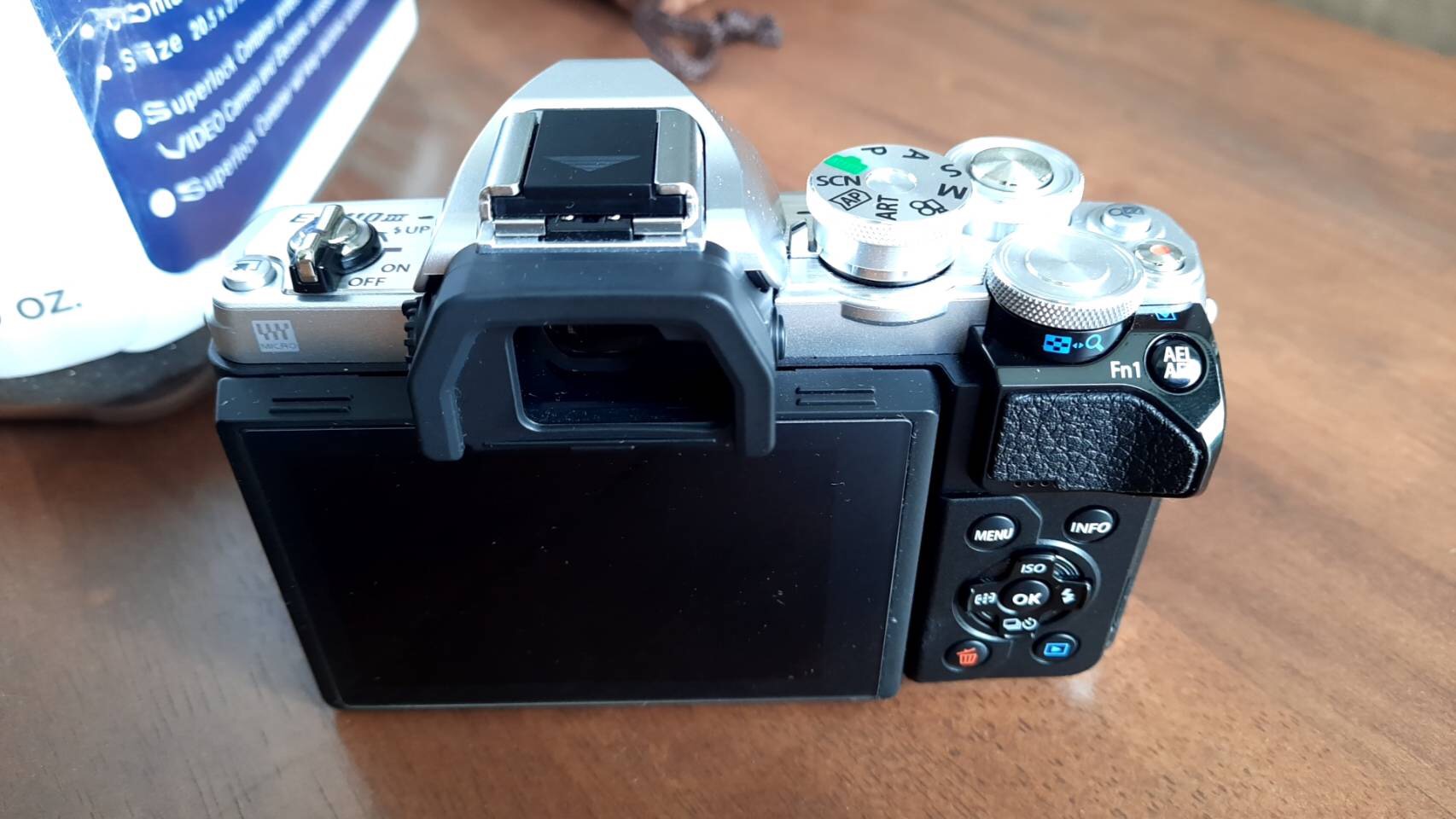 เช่ากล้องOlympus OM-D EM-10 III กล้อง Mirrorless พร้อมเลนส์ 14-42mm f3.5-5.6