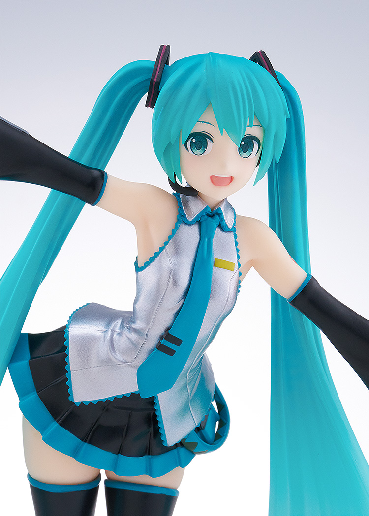 "Pre-Order" POP UP PARADE Hatsune Miku: Translucent Color Ver.