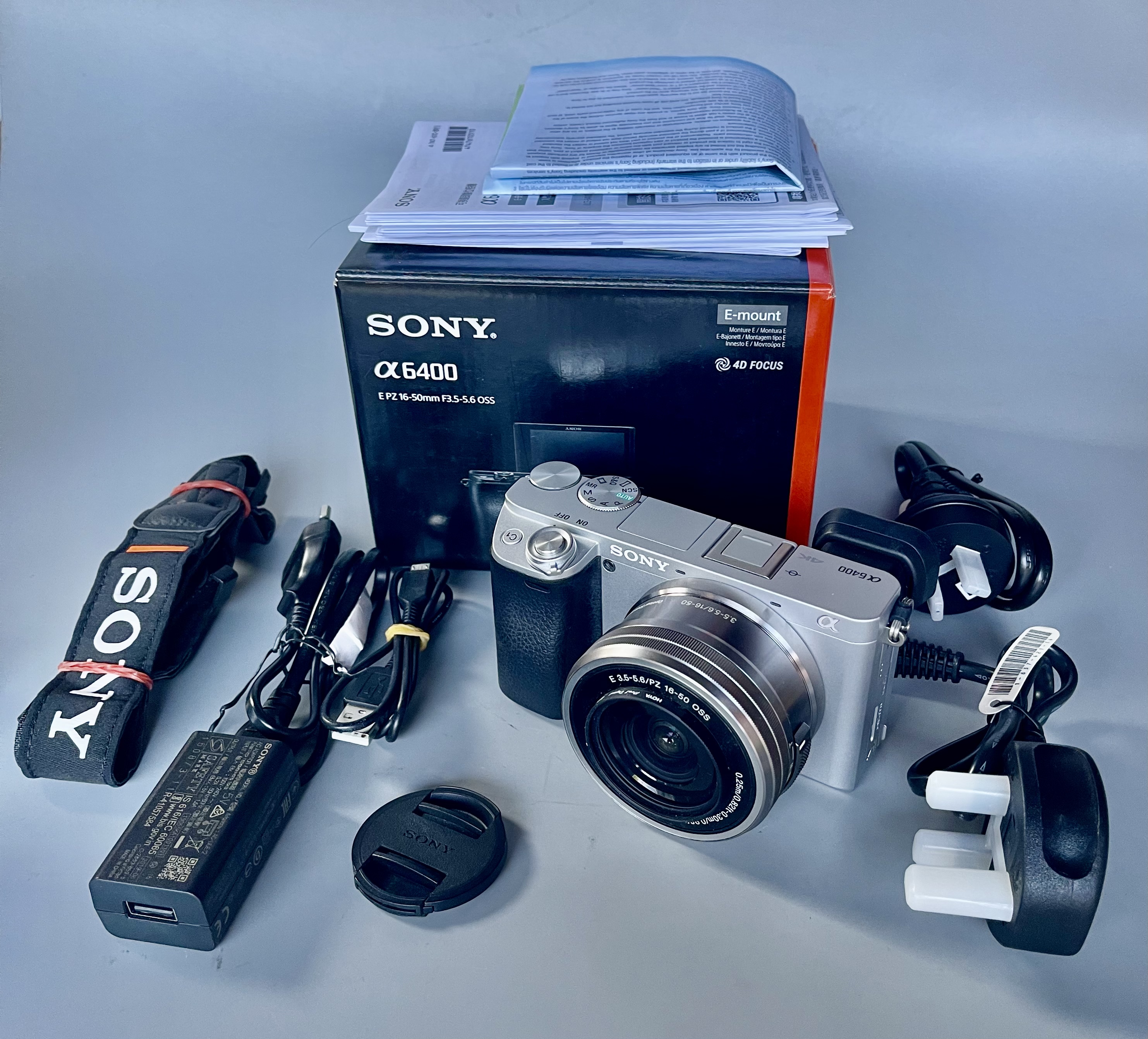 กล้องSony A6400พร้อมเลนส์kit สภาพเหมือนใหม่ไร้รอยเครื่องศูนย์ไทยชัตเตอร์ 1133