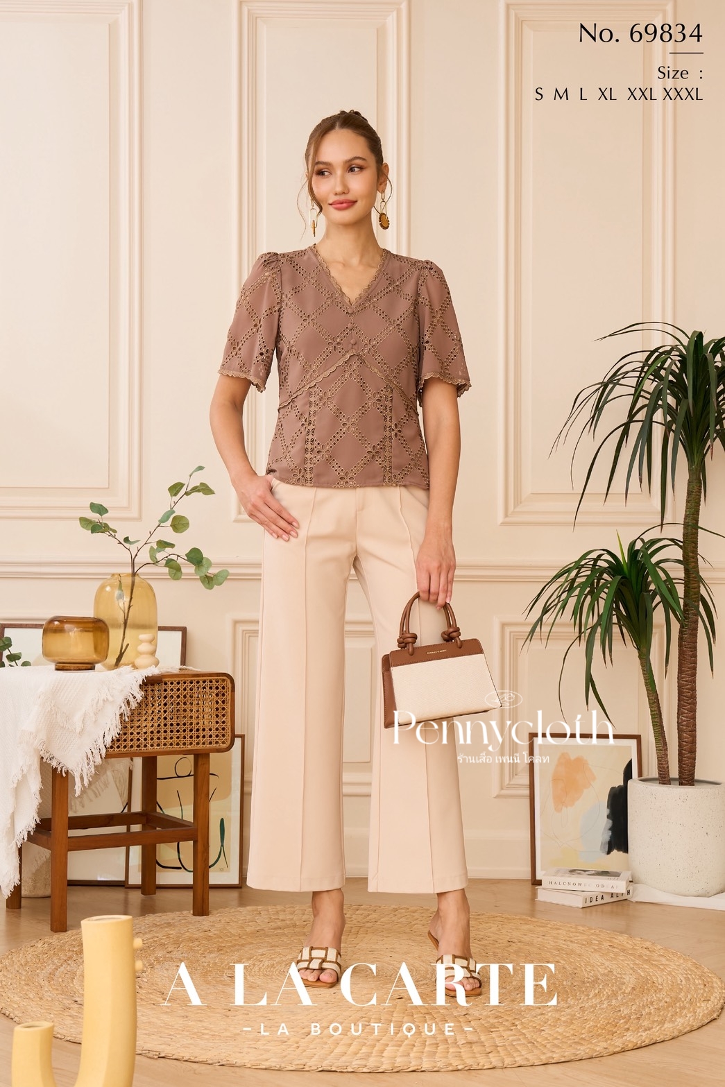 A La Carte รหัส 69834 เสื้อลูกไม้ชีฟอง งานปัก คอวี แขนสั้นแฟร์ สีดำ สีขาว สีโอวัลติน สีส้ม ( ขนาดเอวน้อยกว่าอก 2")