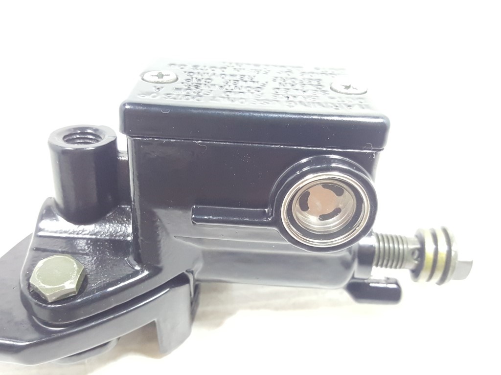 ชุดแม่ปั๊มเบรคหน้าตัวบน (มีให้เลือกด้านใน หลายรุ่น) งานไต้หวัน เกรดเอ