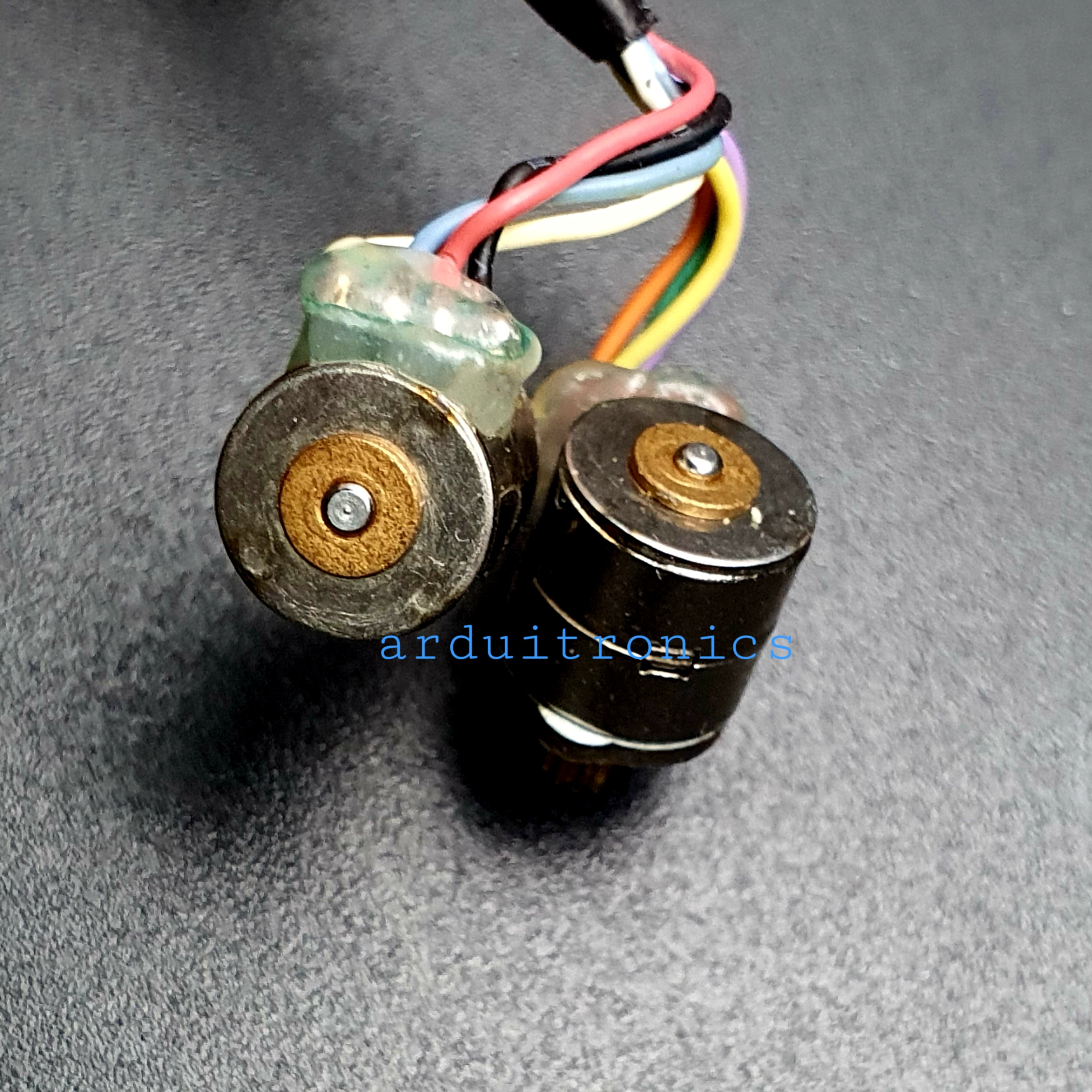Micro Stepping Motor - 8mm ( Two Phase Four Wire Two Motors Gear Size 1.8mm )